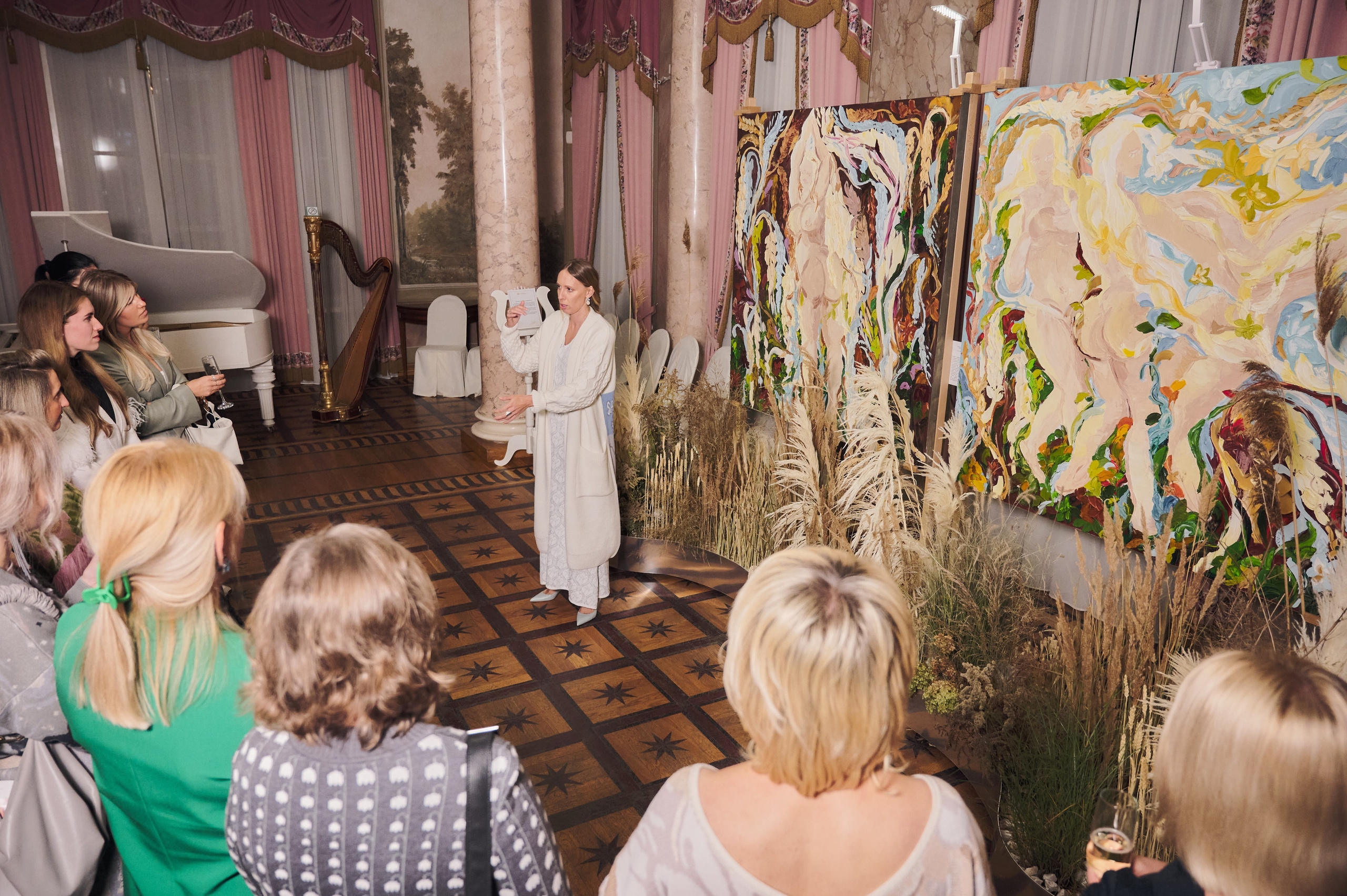 Открытие выставки 13.09.22. Никита Хохловский фото и видео продакшн