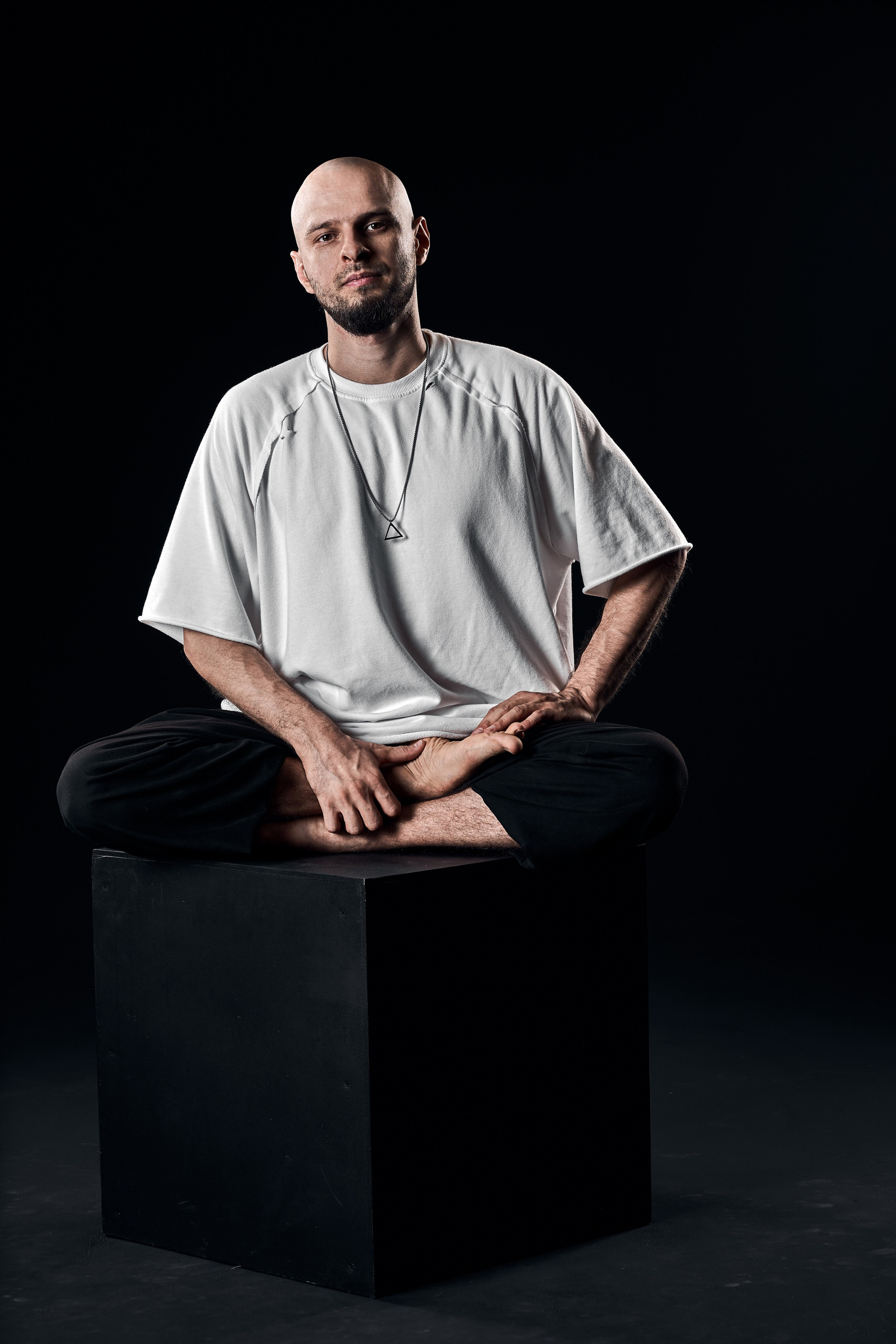 Портреты. Фотограф Москва Денис Косых — портреты, йога, творческие съёмки