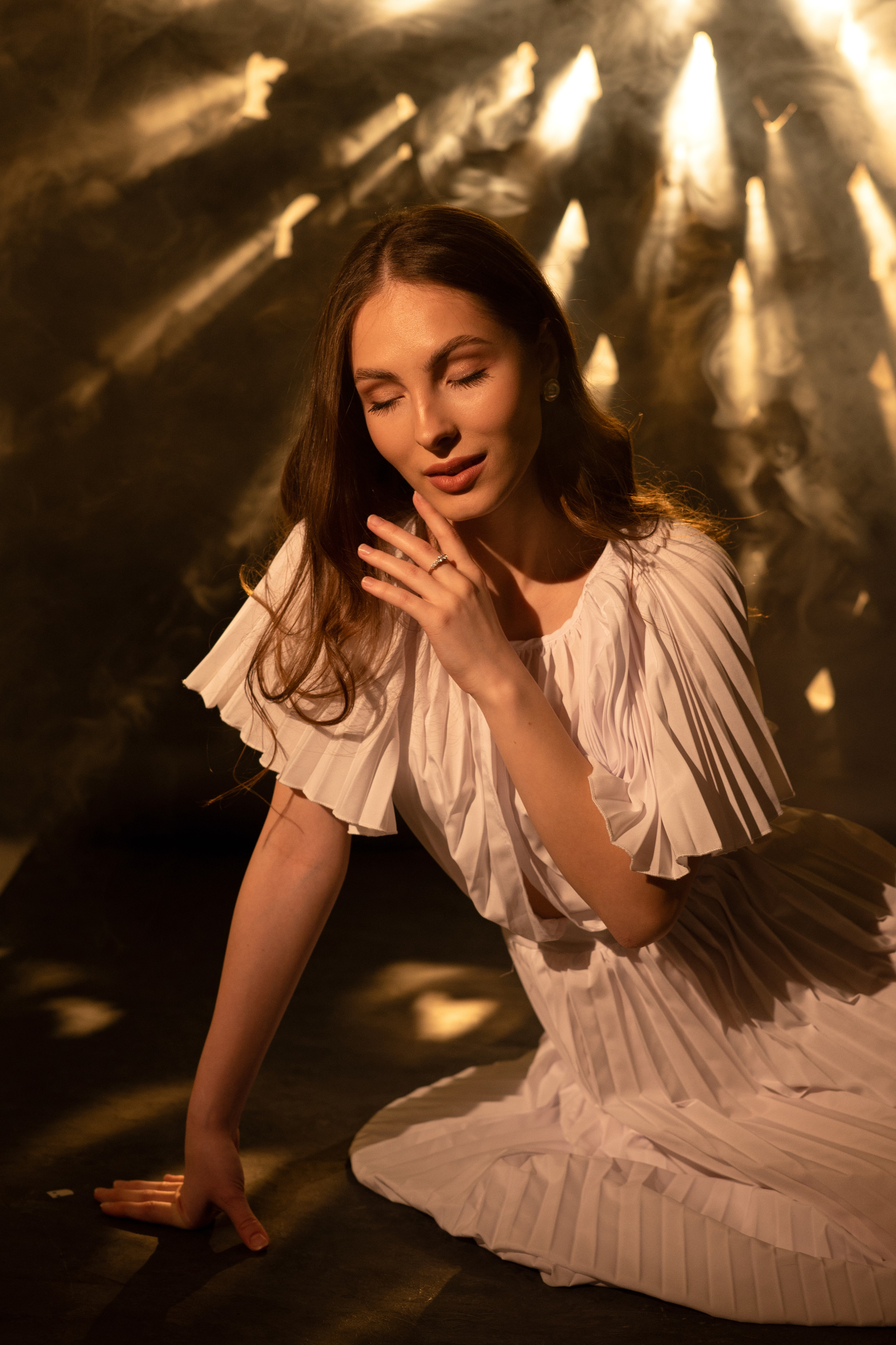 Дарья и дым. Cruelsyra —фотограф в Хабаровске. Портретная и фэшн съемка