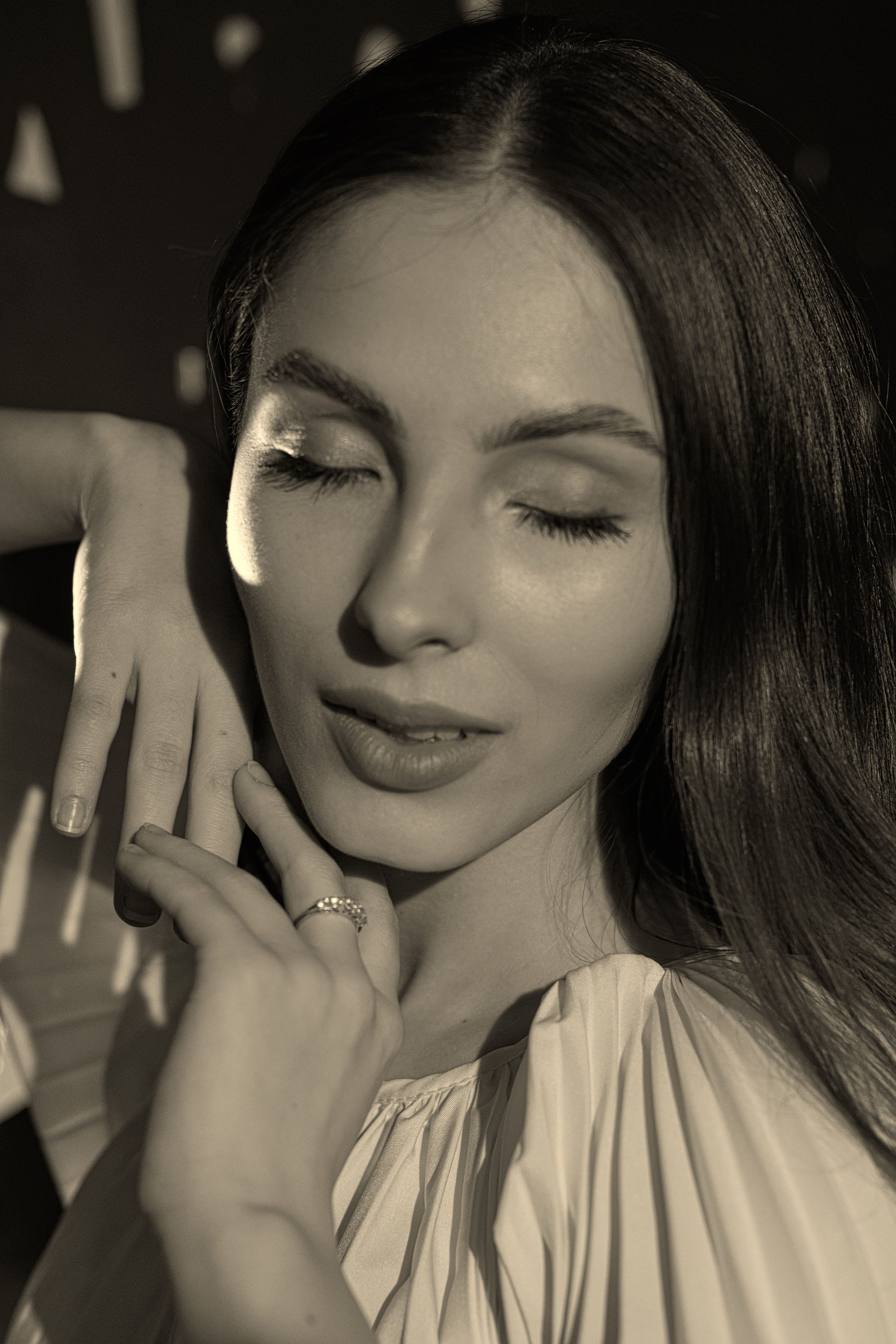 Дарья и дым. Cruelsyra —фотограф в Хабаровске. Портретная и фэшн съемка