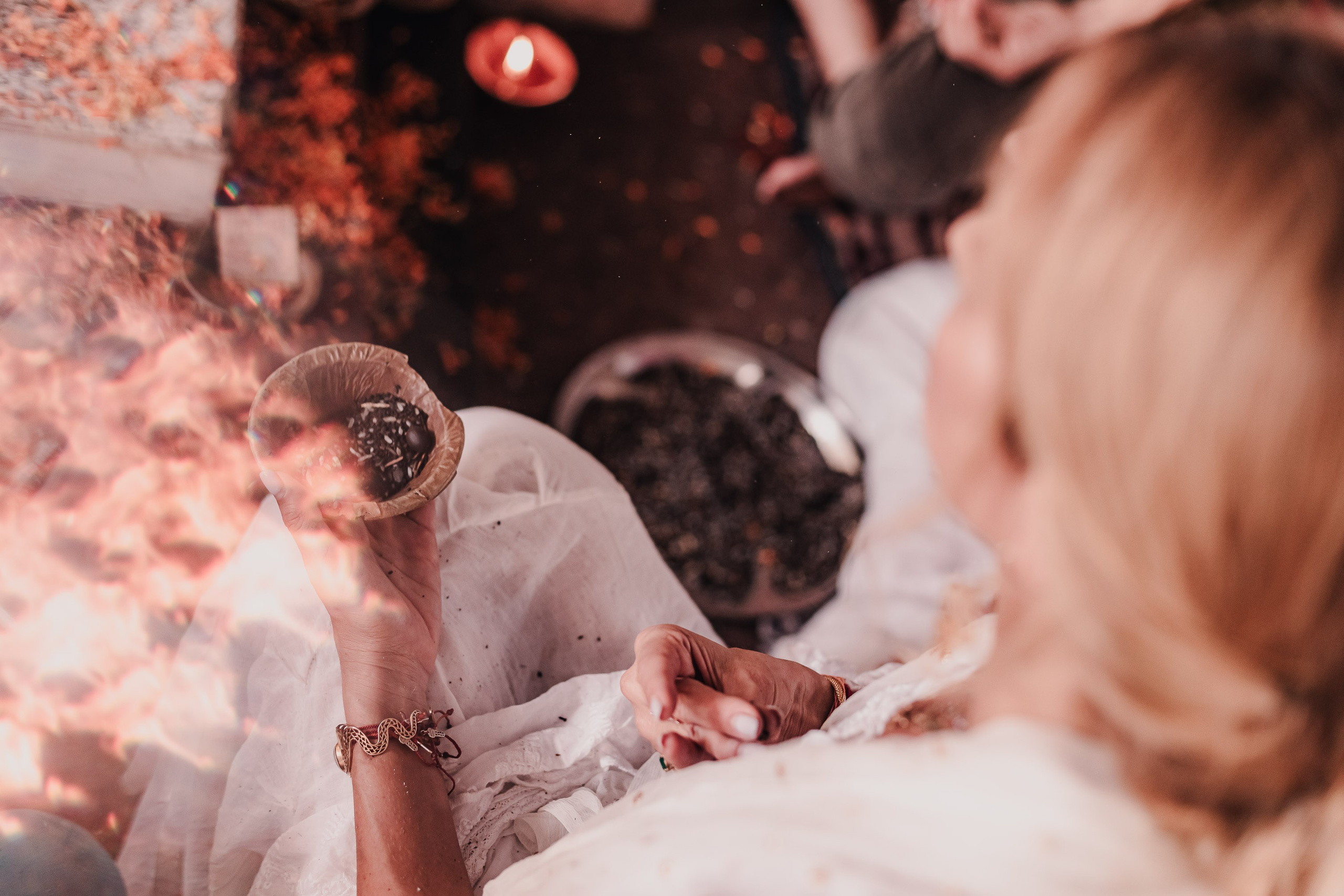 Navaratri yajna at Devraha Baba Ji ashram. Мариам Багдасарян