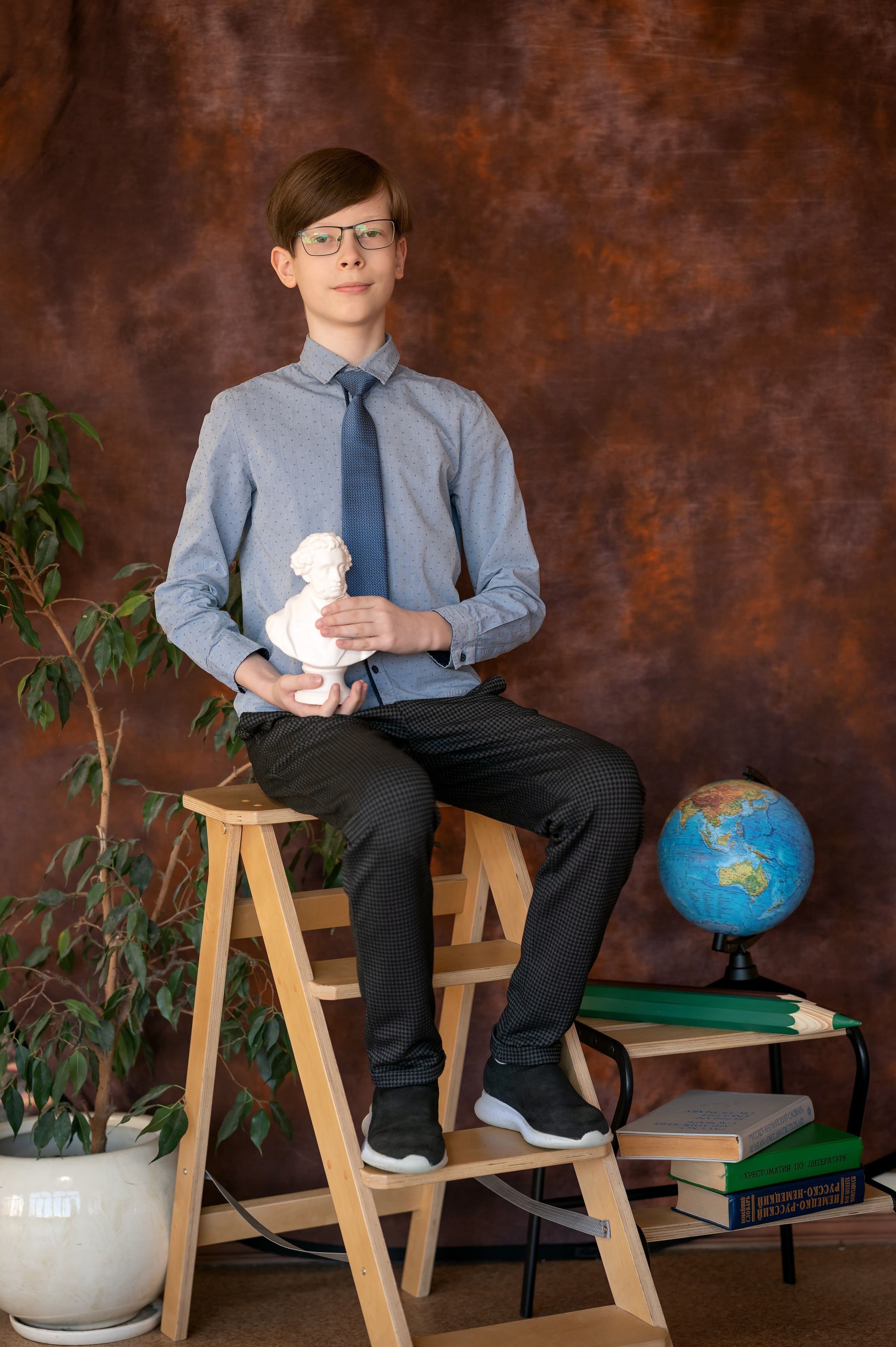 Школьный фотоальбом для младших классов. Фотограф новорождённых, семейный, школьный в городе Калуге Евгения