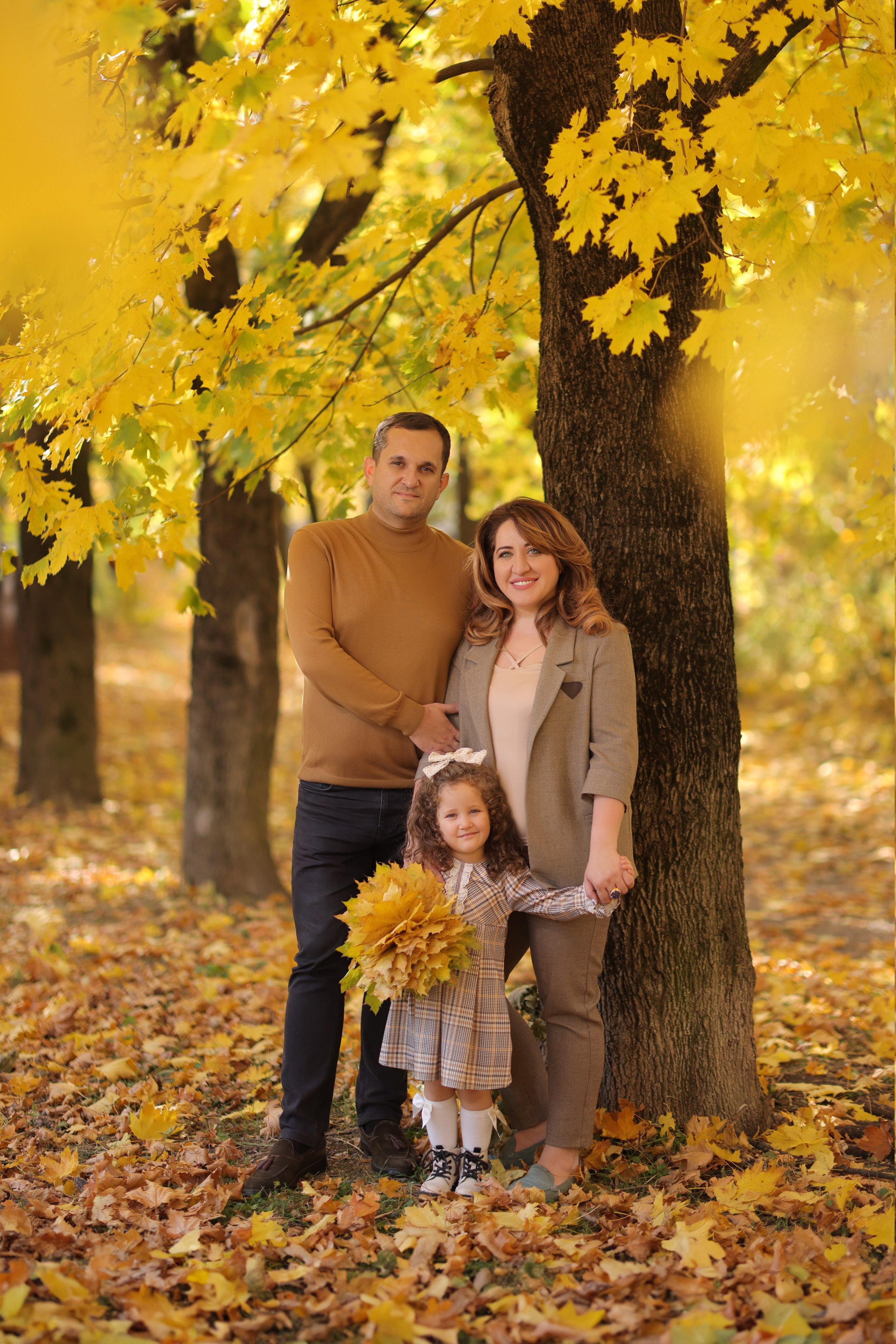 Семейная осенняя фотосессия — Светлана, Аслан и Лора. Анна Бондарева — детский и семейный фотограф, обучение фотографии. Кавказские Минеральные Воды, Пятигорск