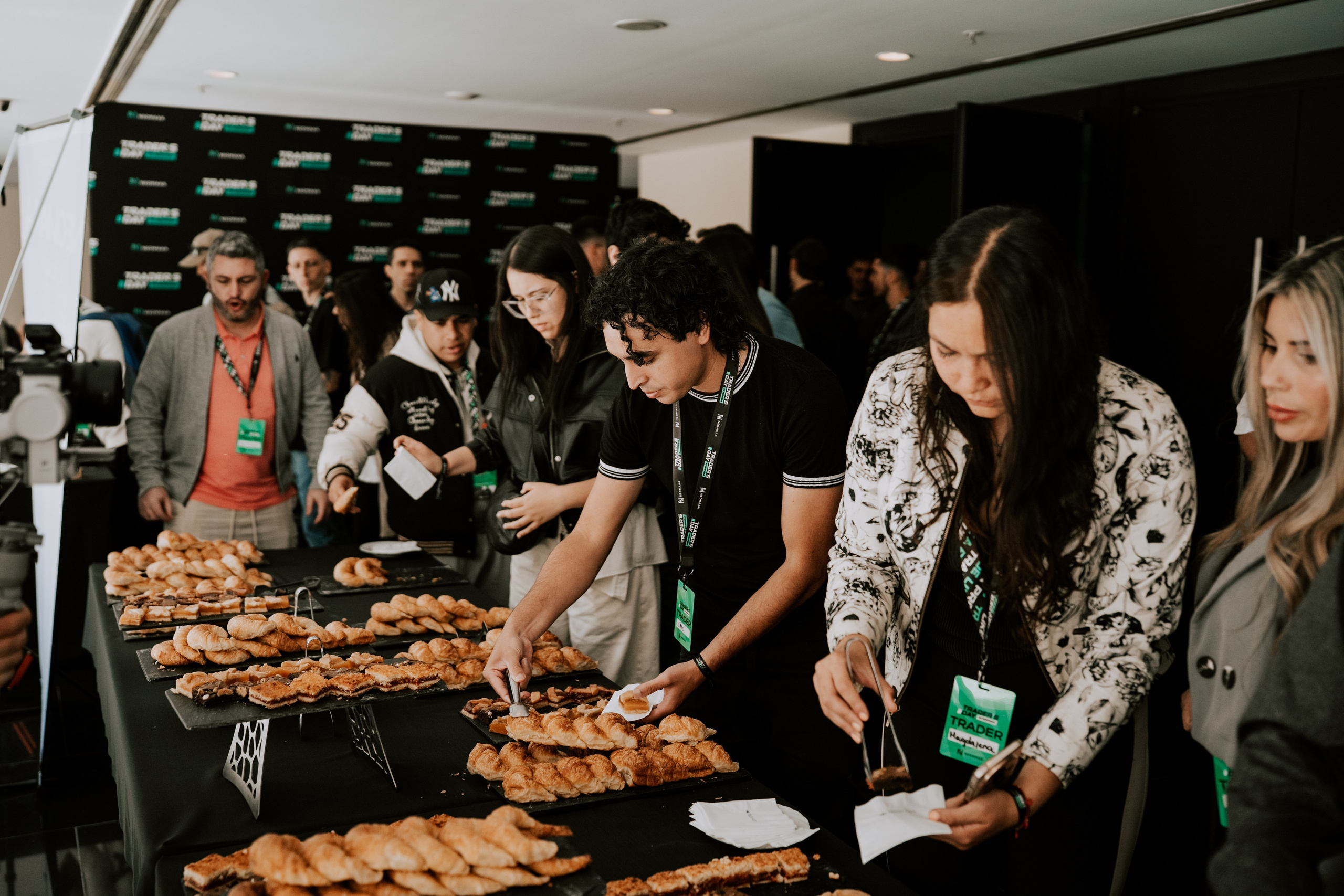 TRADERS DAY By NeomAAA Argentina. NeomAAA Funds Gallery