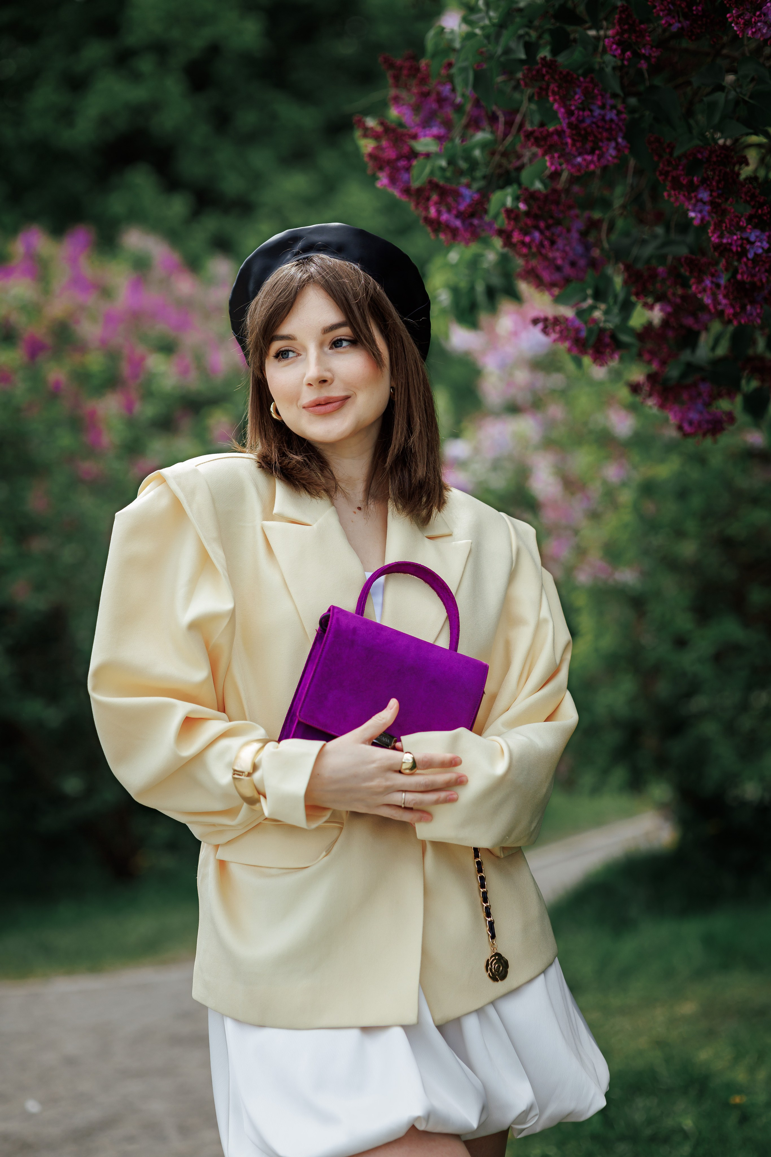 Прогулка в сиреневом саду. Фотограф в Москве Мухина Ирина