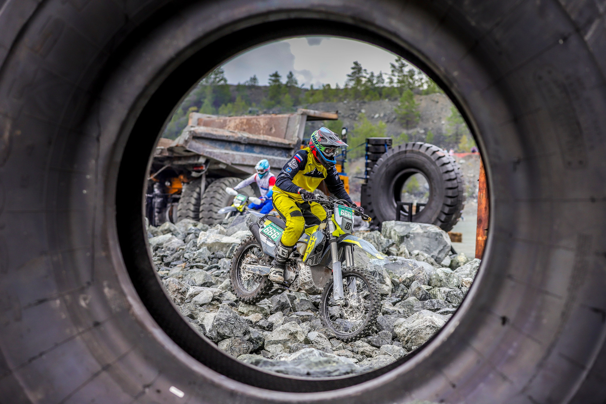 Мотофестиваль эндуро На угле. Спортивный и репортажный фотограф в Екатеринбурге Пустовая Аделя