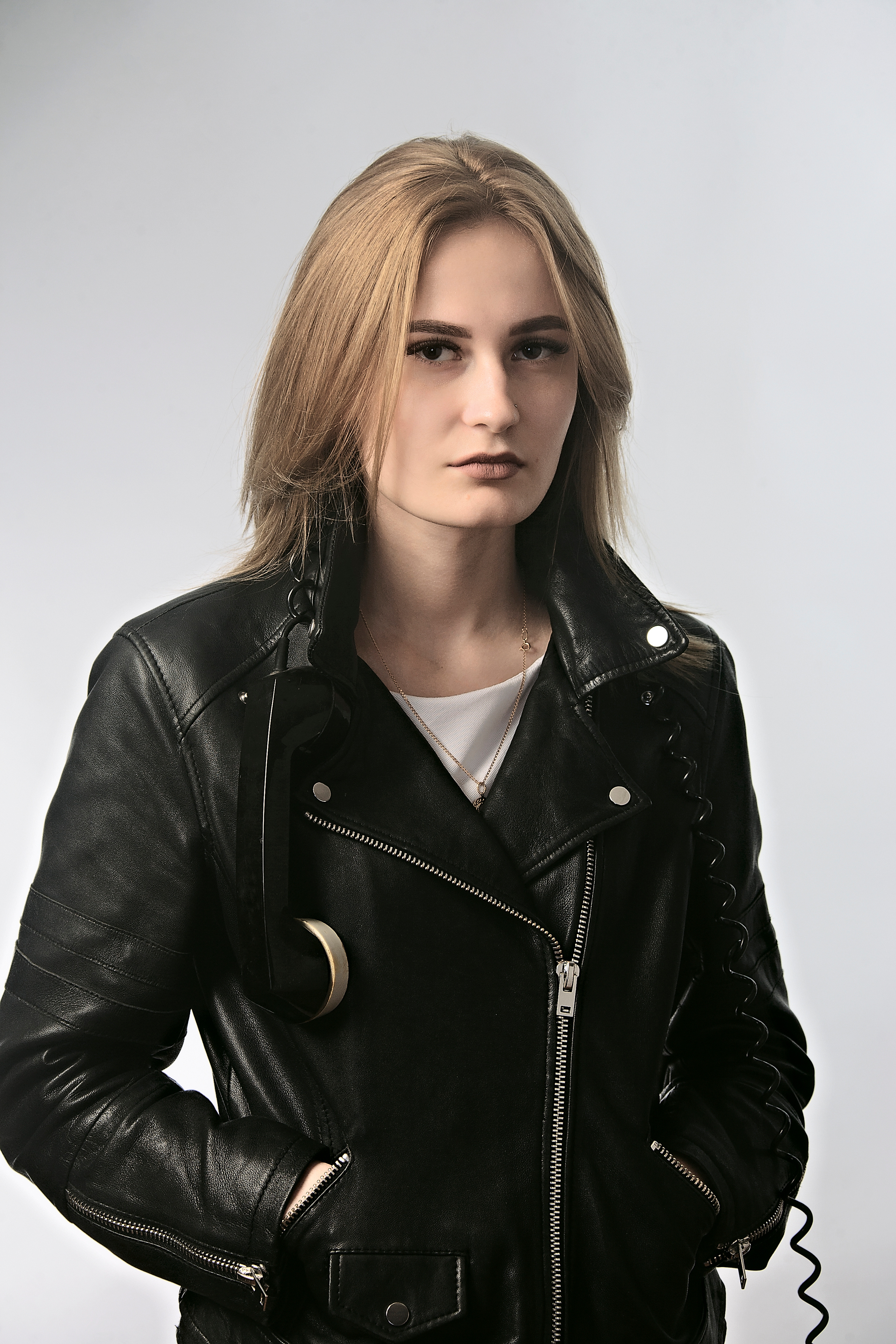 Портретный фотограф для выпускного Ростова-на-Дону. Выпускные альбомы, фотограф Денис Зимин в городе Ростове-на-Дону