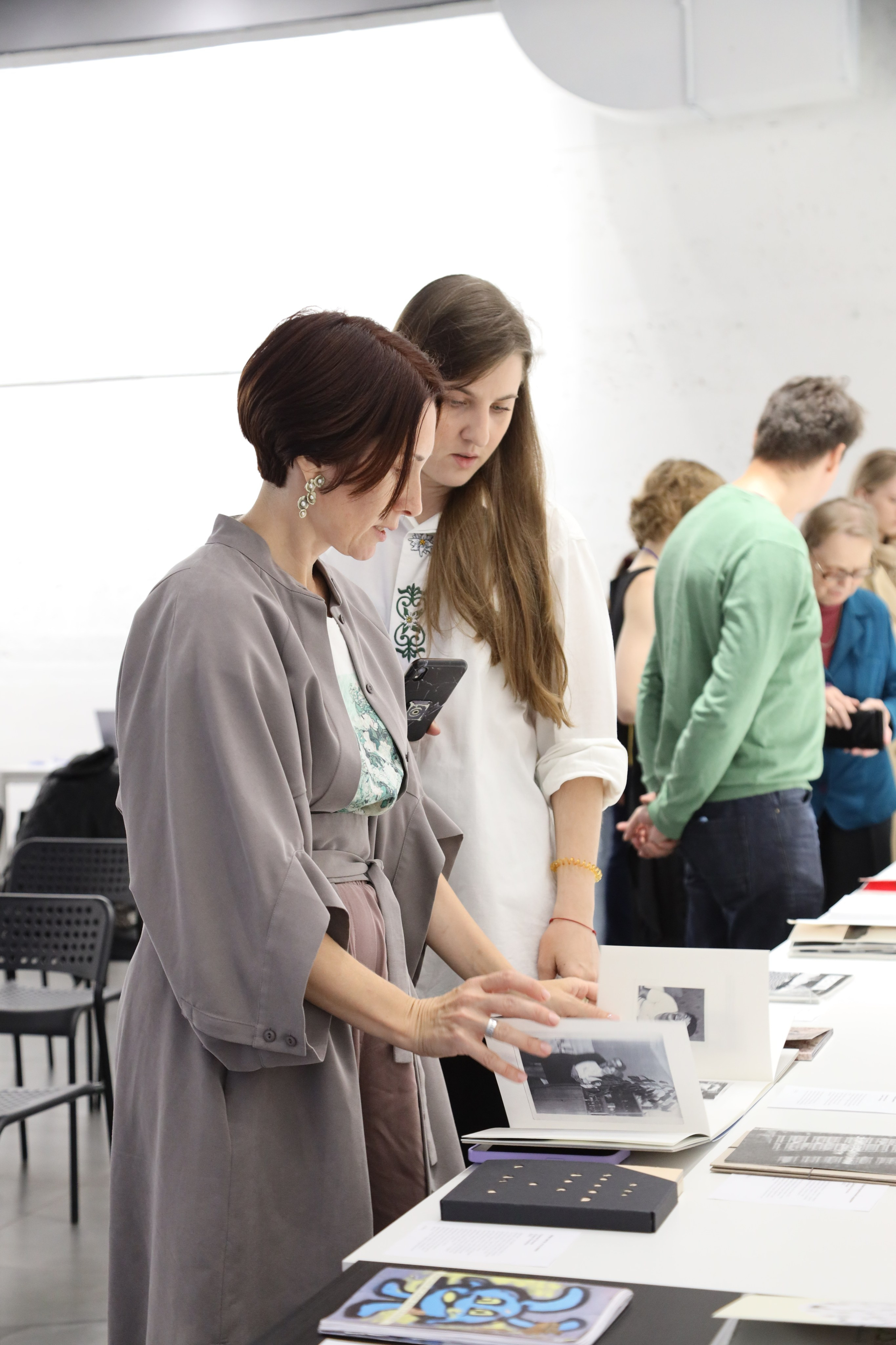 Разворот, фестиваль зинов, 9–10 сентября 2023, Доме архитектора, Воронеж. Лера Круглова