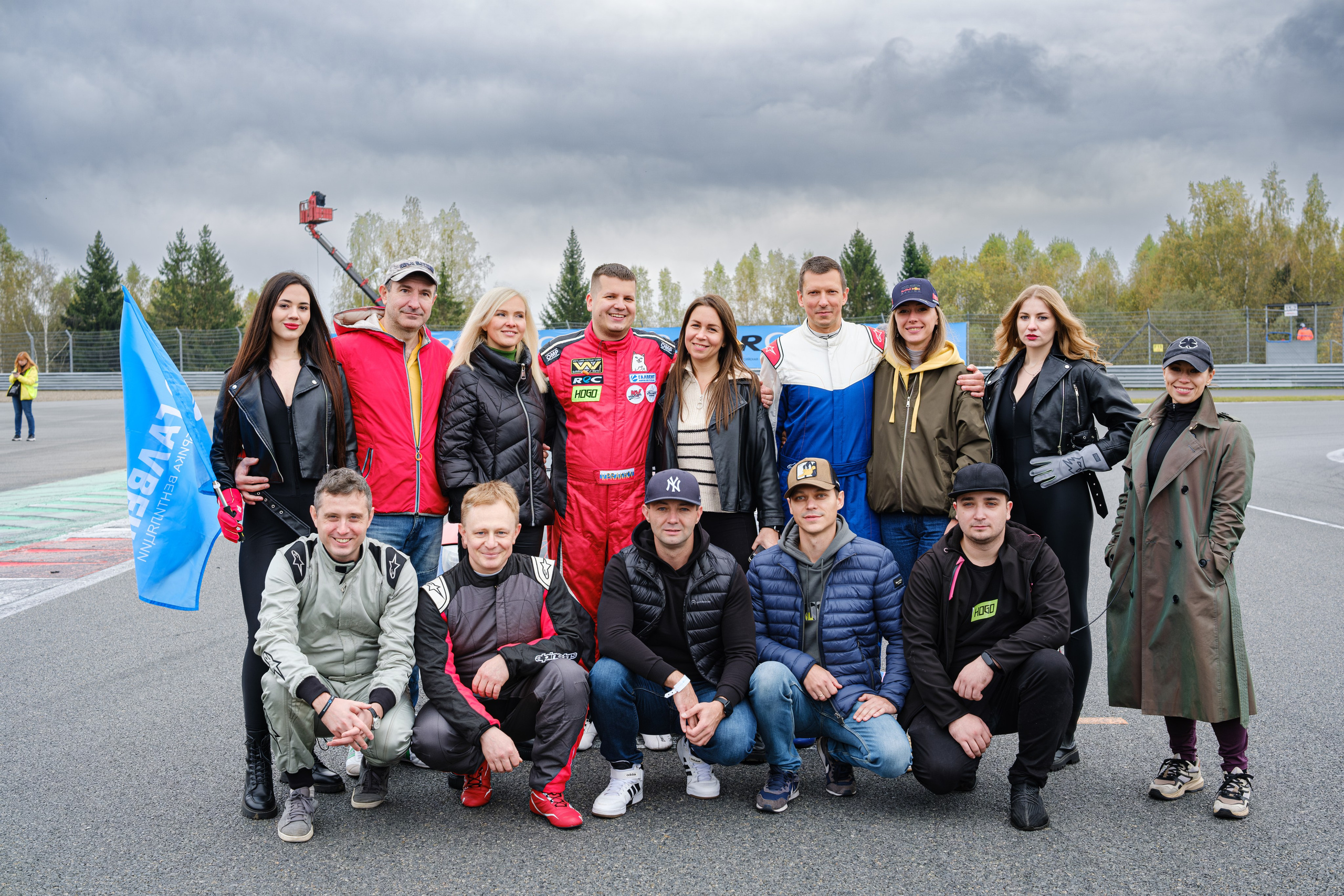 Российская серия гонок на выносливость. Авто и мотоспорт — фотограф Антон Медведев iCoguar