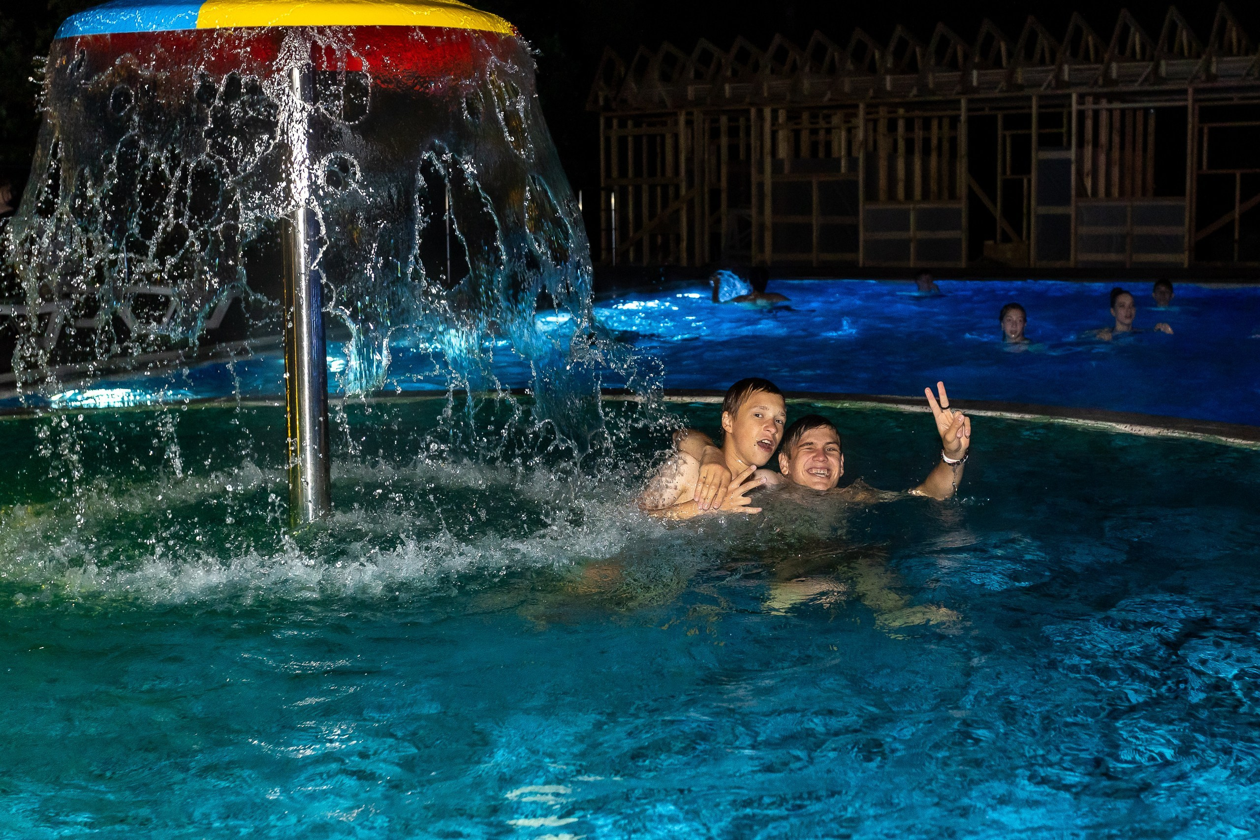 Вручение аттестата и выпускной вечер. Выпускные альбомы Майкоп, Краснодар Елена Золотарева