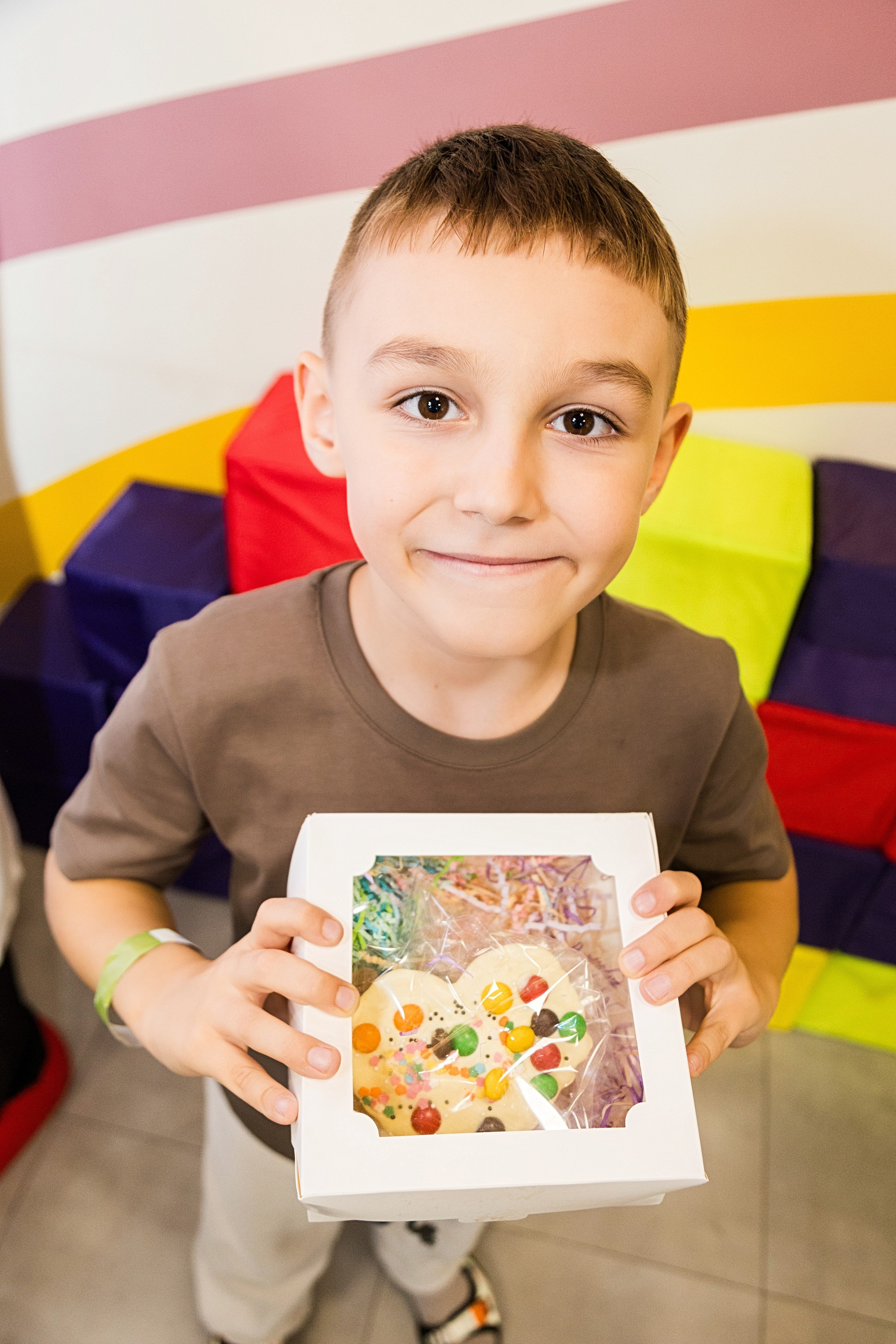 Максиму 7 лет