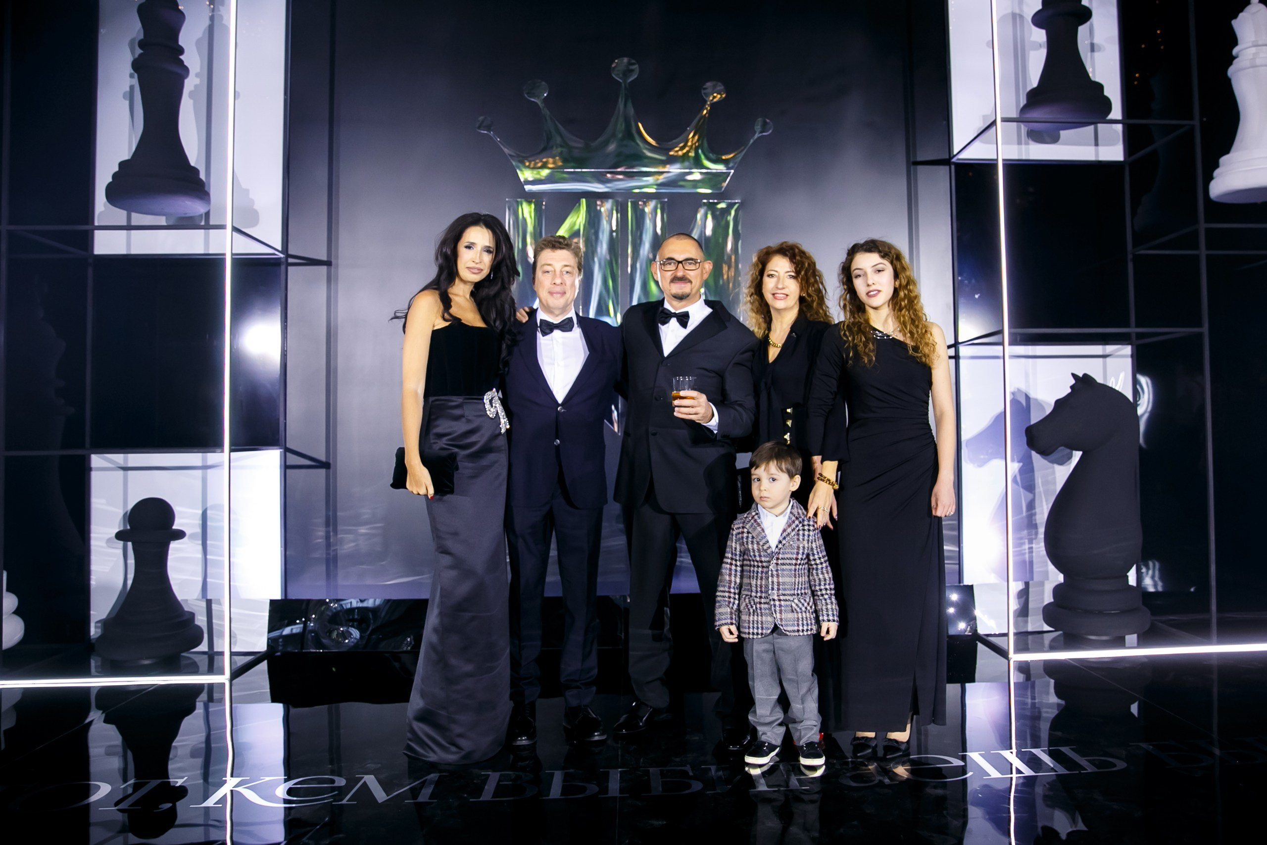 Ход Короля. Свадебное фото и видео в Ростове-на-Дону, Краснодаре, Москве и Крыму