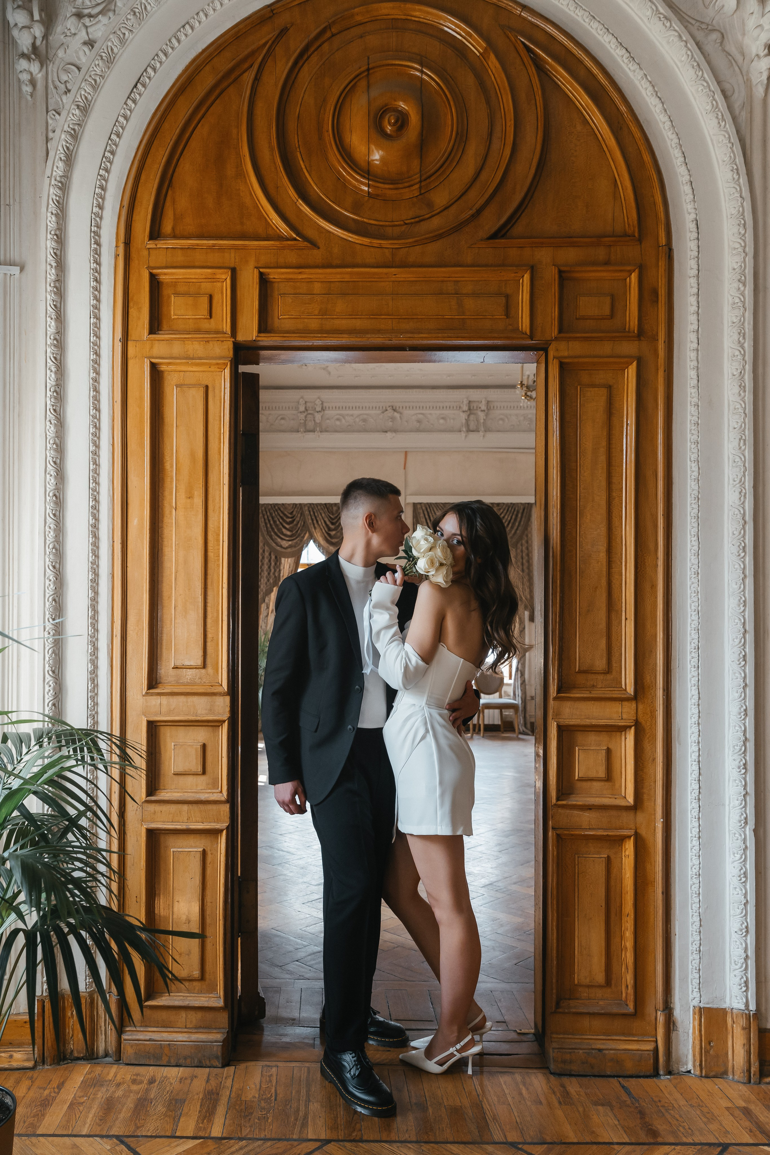 Свадебная фотосессия в Библиотеке-читальне им. А. С. Пушкина. Фотограф и видеограф Анна Домашенко