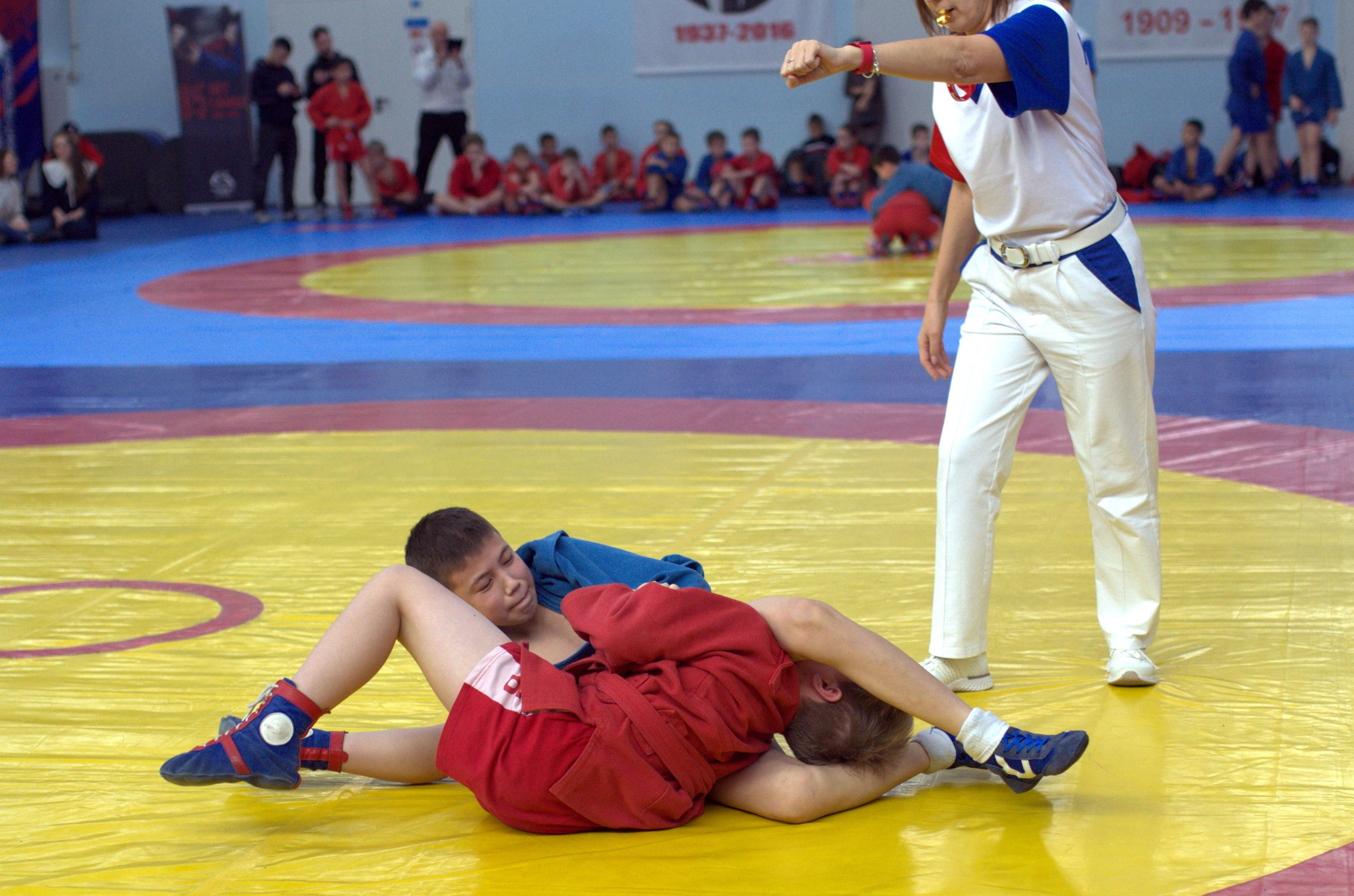 Самбо. Турнир к дню самбо. Фото детских спортивных мероприятий и всякое интересное через объектив