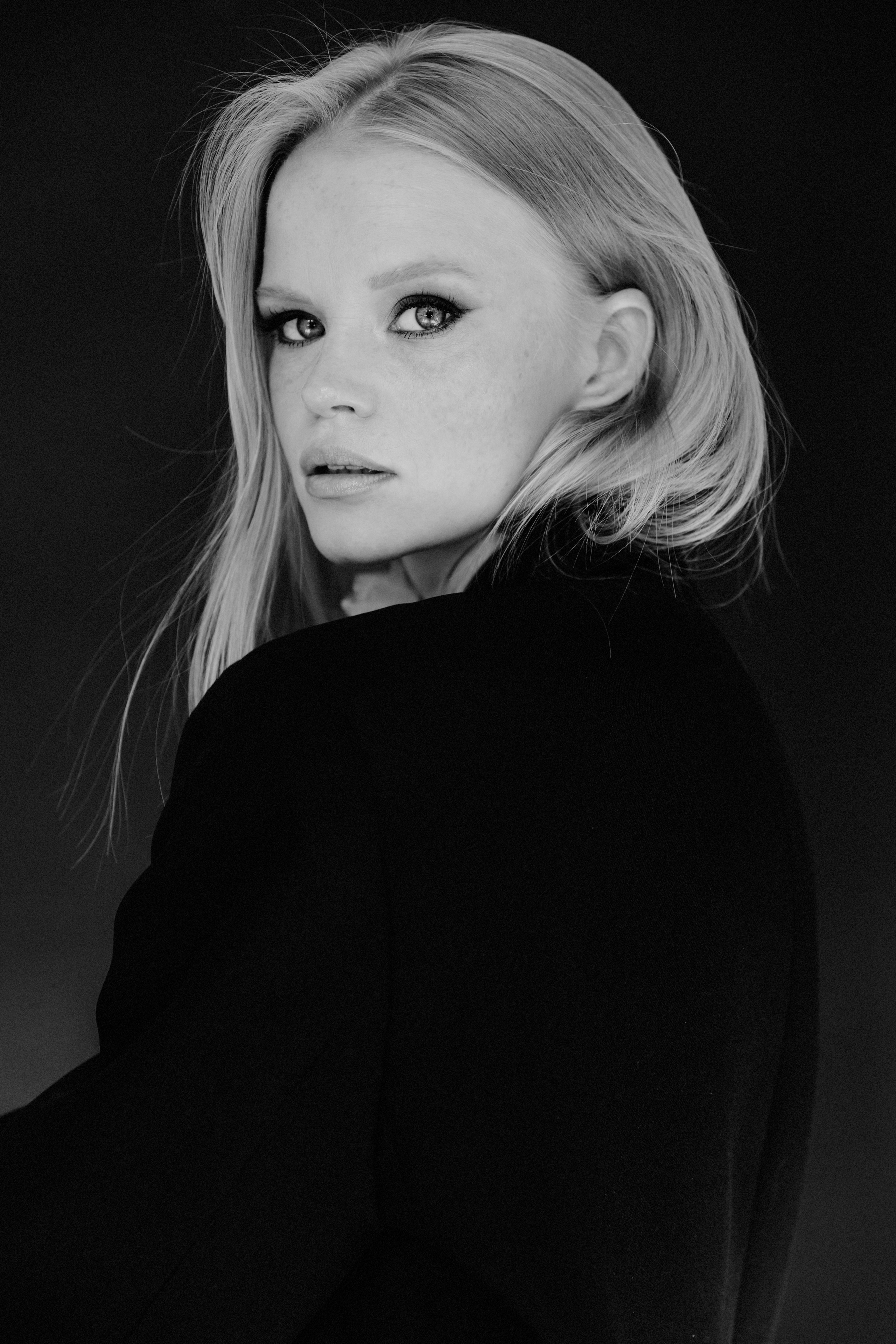 Рина. Главная