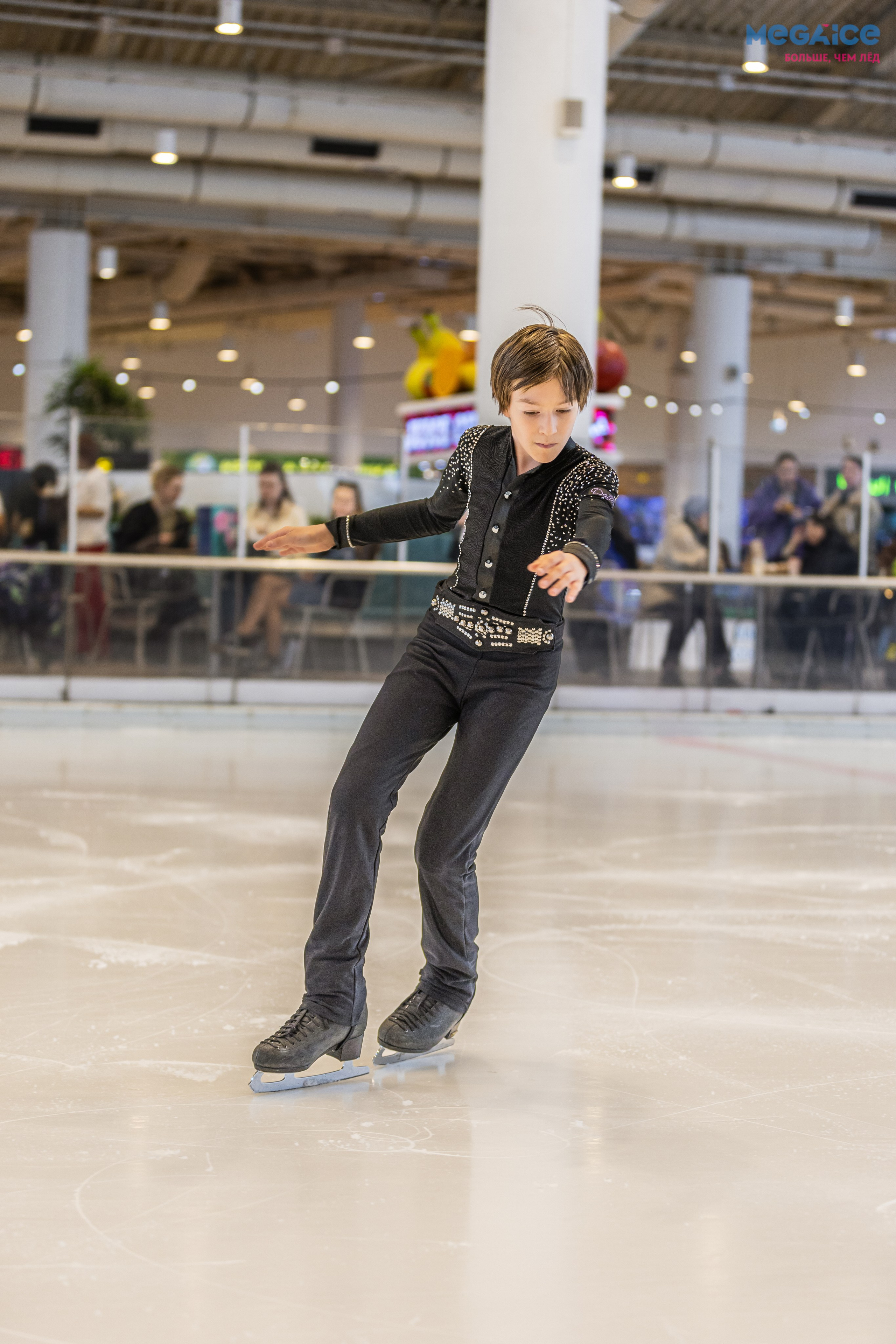 MEGAICE показательные выступления. Фотограф в Москве портреты | репортажи | спорт