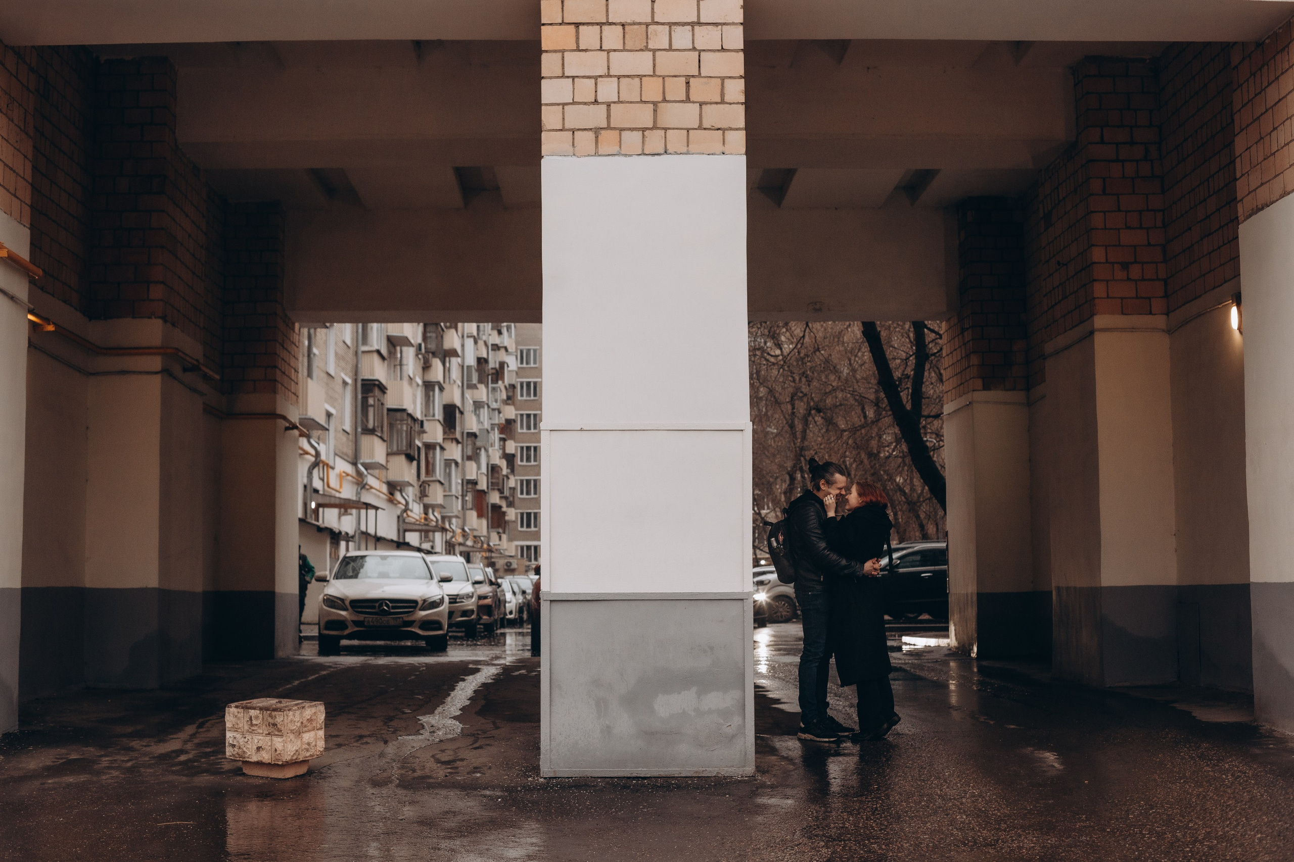 Двое и Гагарин (портретный репортаж). Портретный и репортажный фотограф в Москве, Ольга Ларема