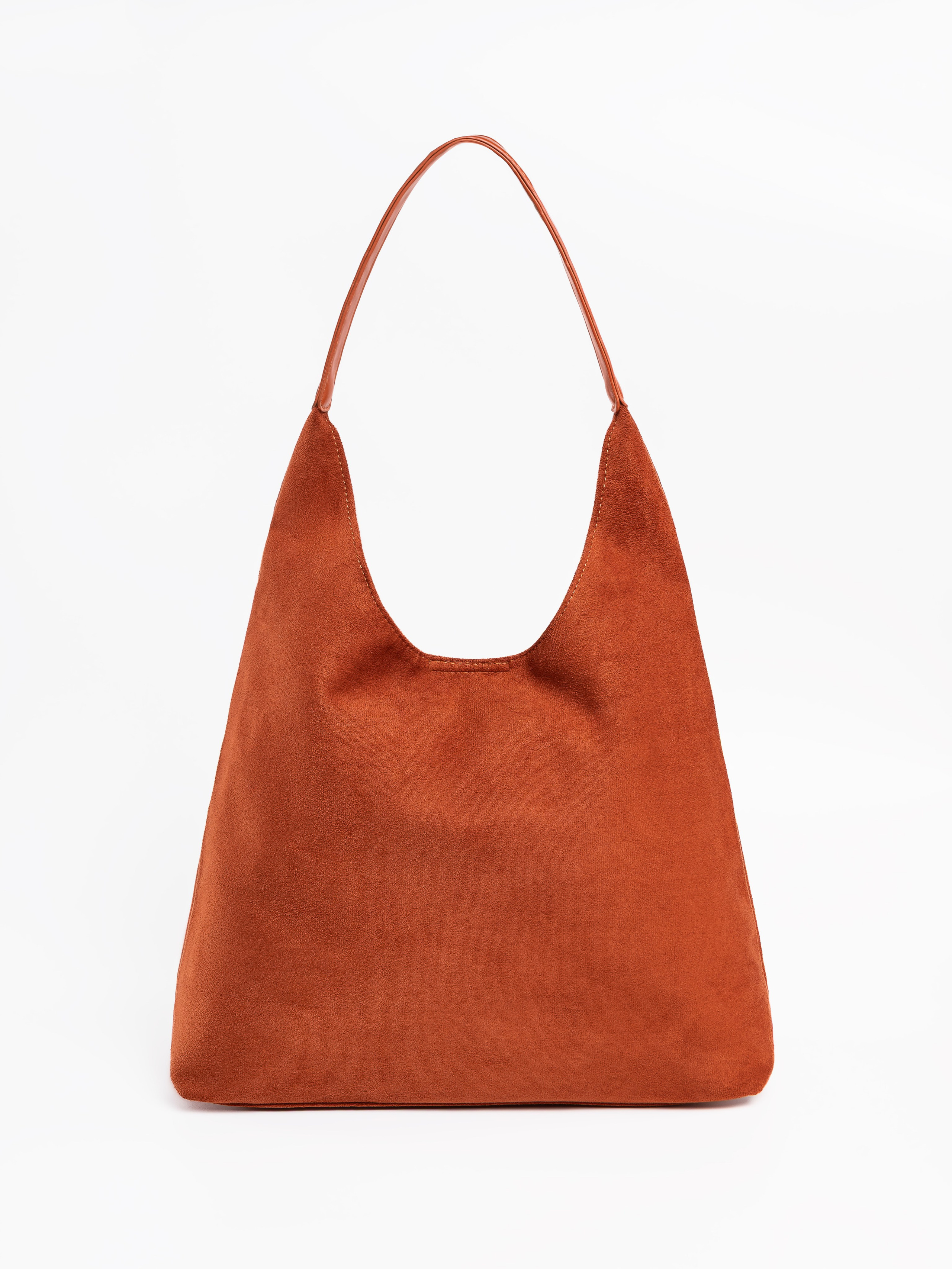 Q Шопперы замшевые предметка серия 3. Предметный фотограф, фото для маркетплейсов Пятигорск, КМВ