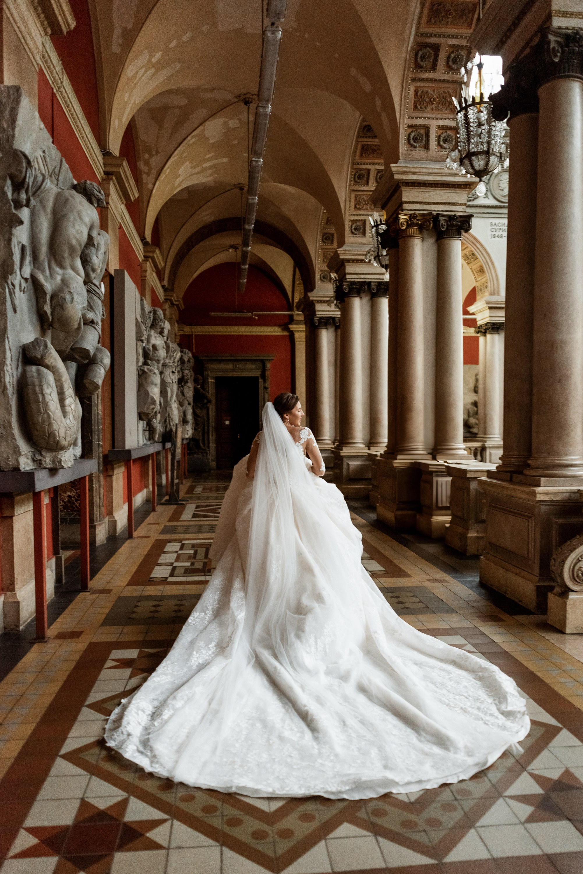 Крытые локации для свадебной фотосессии в Санкт-Петербруге. Свадебный и семейный фотограф в СПб Валерия Фомичева
