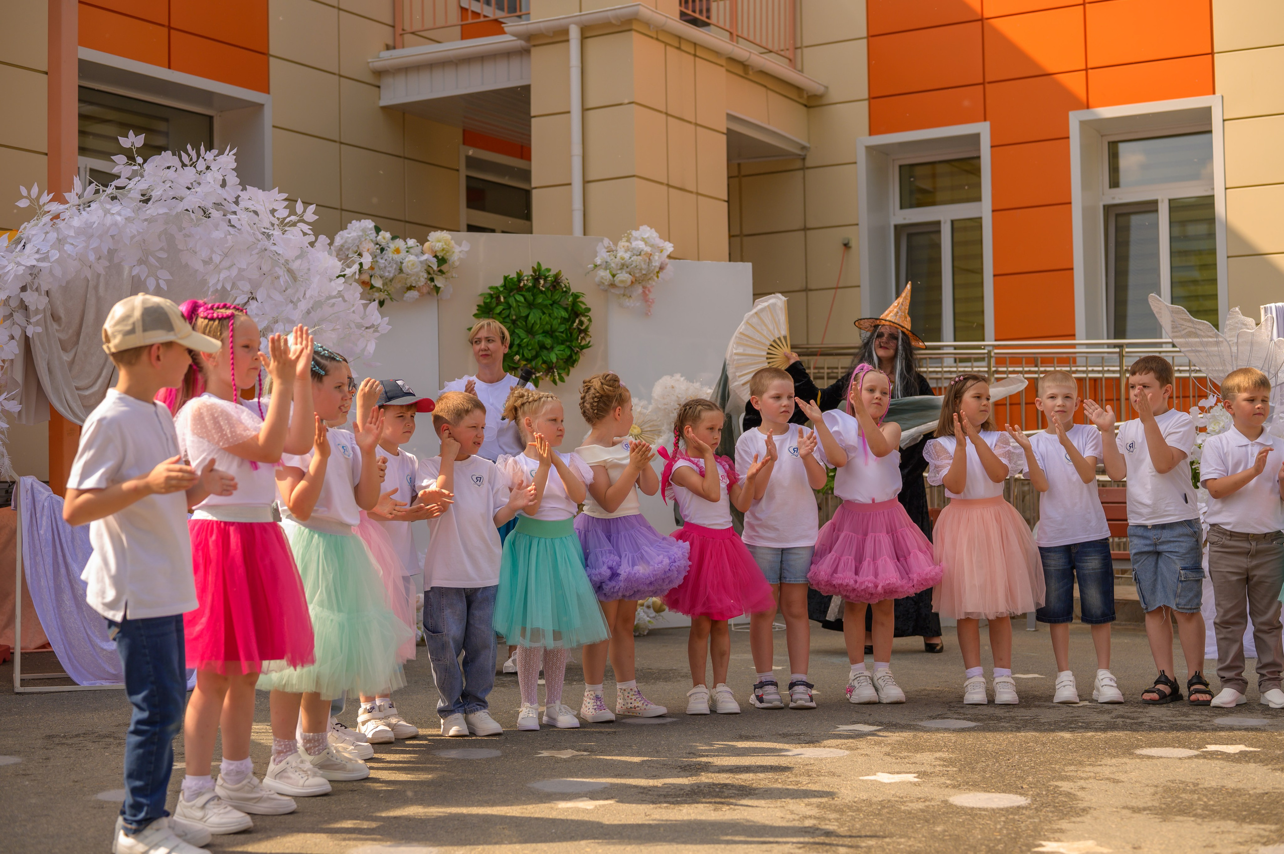 Репортаж выпускного группа «Фантазёры» 3 садик. Фотограф новорожденных, семейный детский в Тюмени Татьяна Морозова