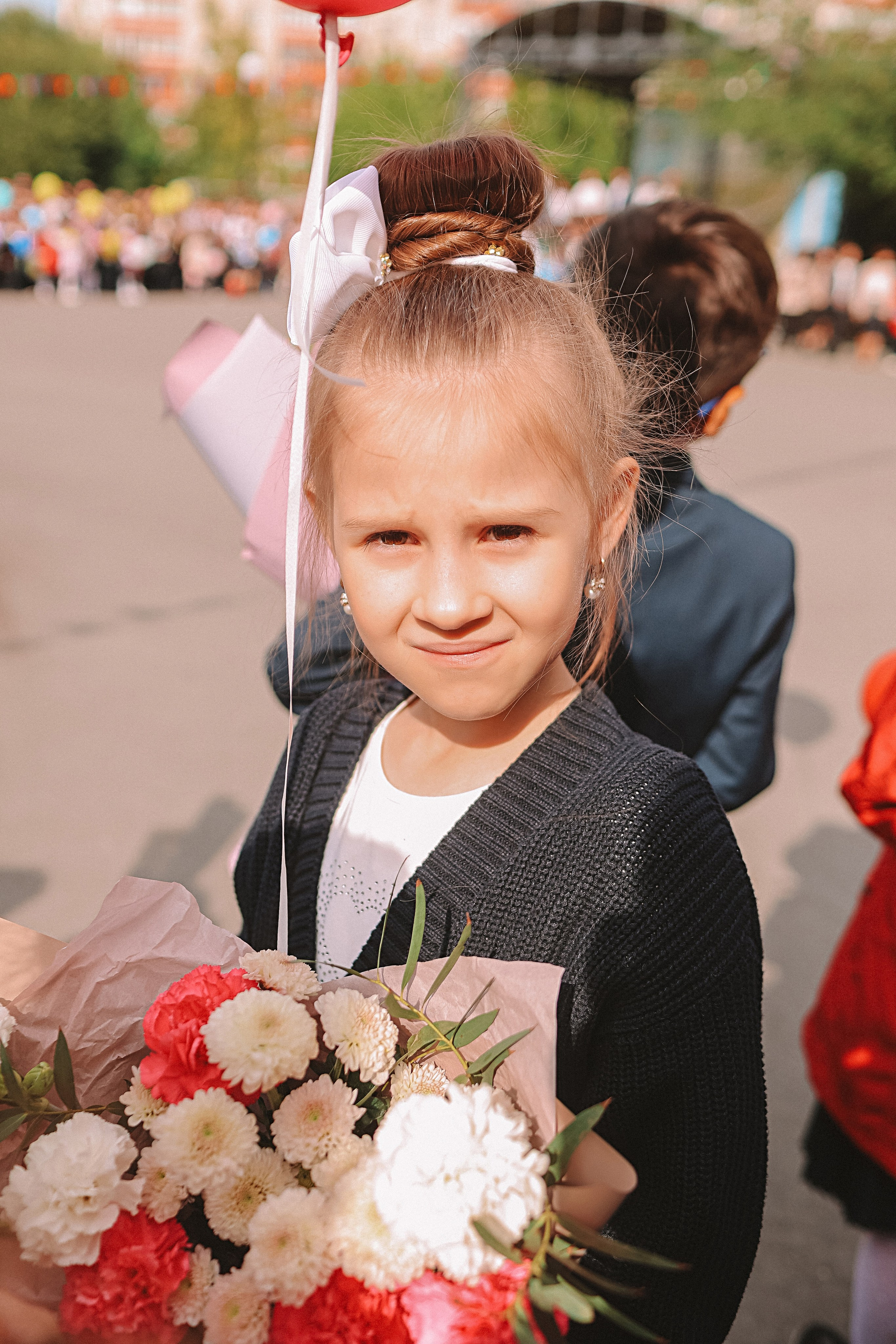 1 сентября линейка+кл час+портреты. Семейный фотограф Тюмень, фотограф на роды Салмина Мария