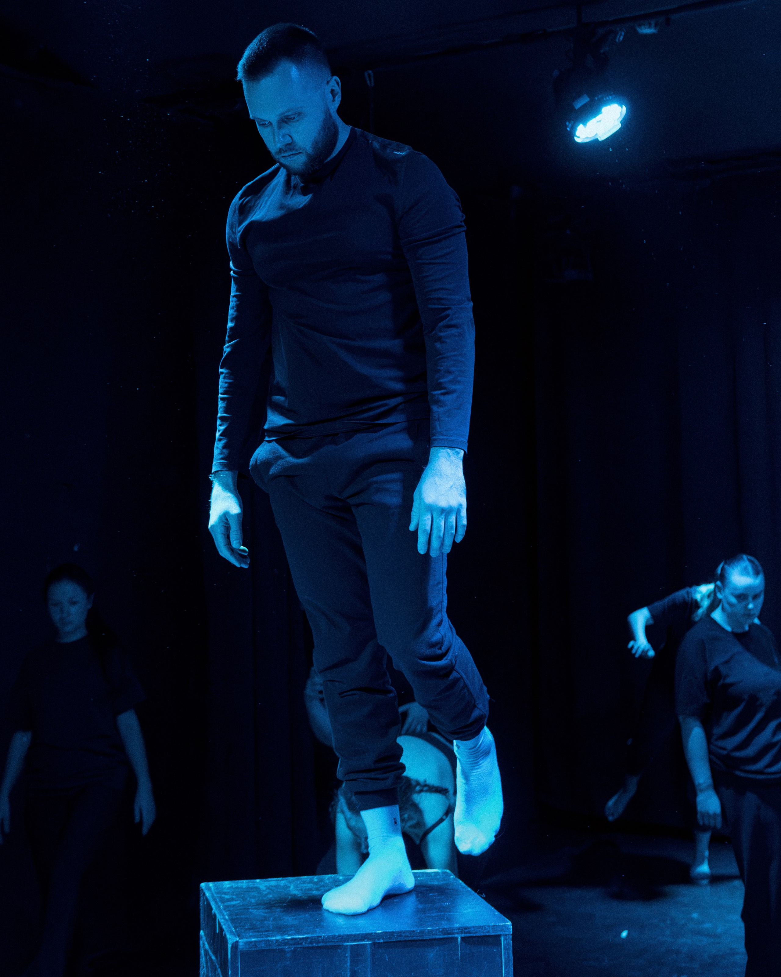 Показ группы Advanced 7 — Физический театр. Репортажный и портретный фотограф Андрей Гаровский