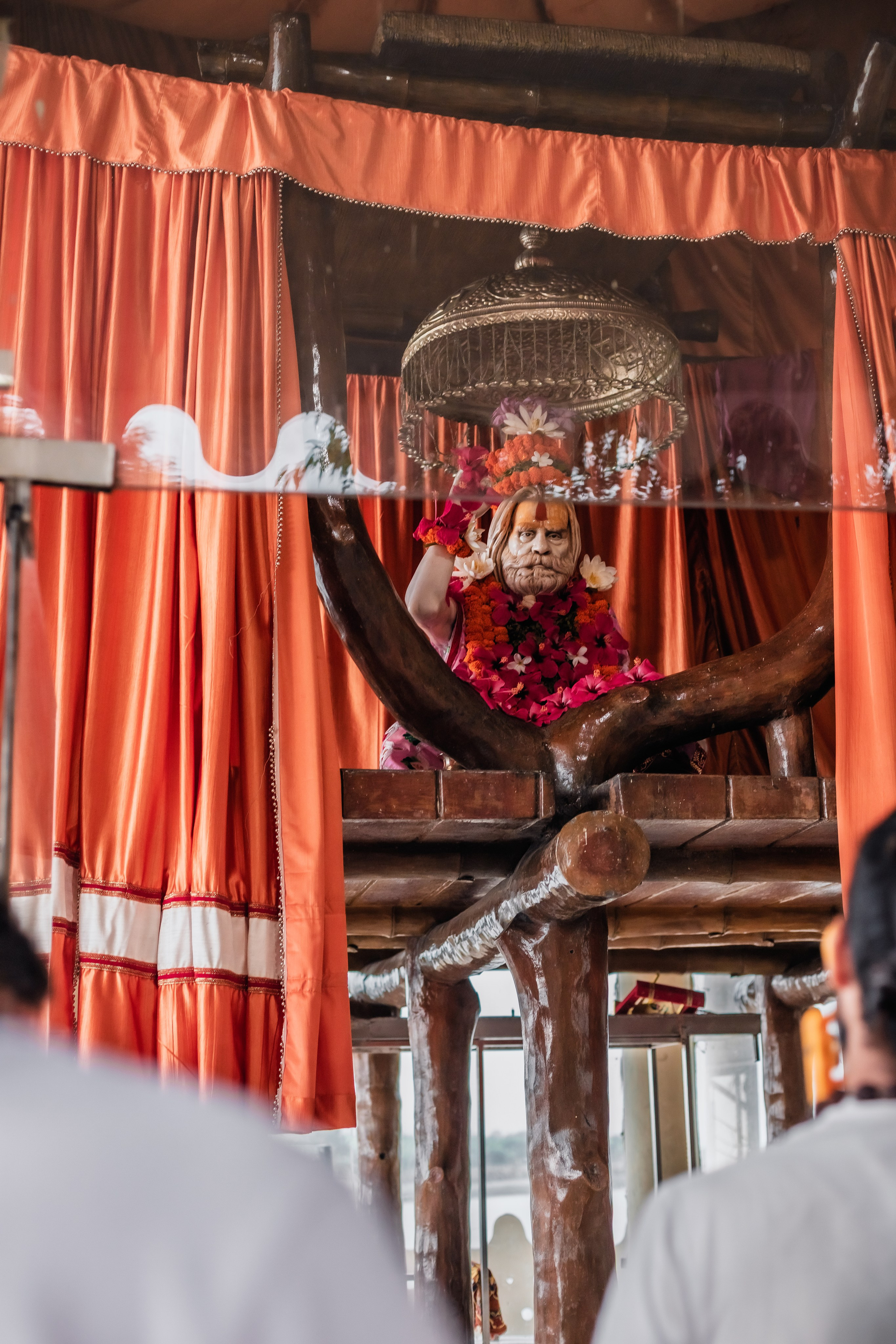 Devraha baba ji ashram life 2025. Mariam Bagdasaryan