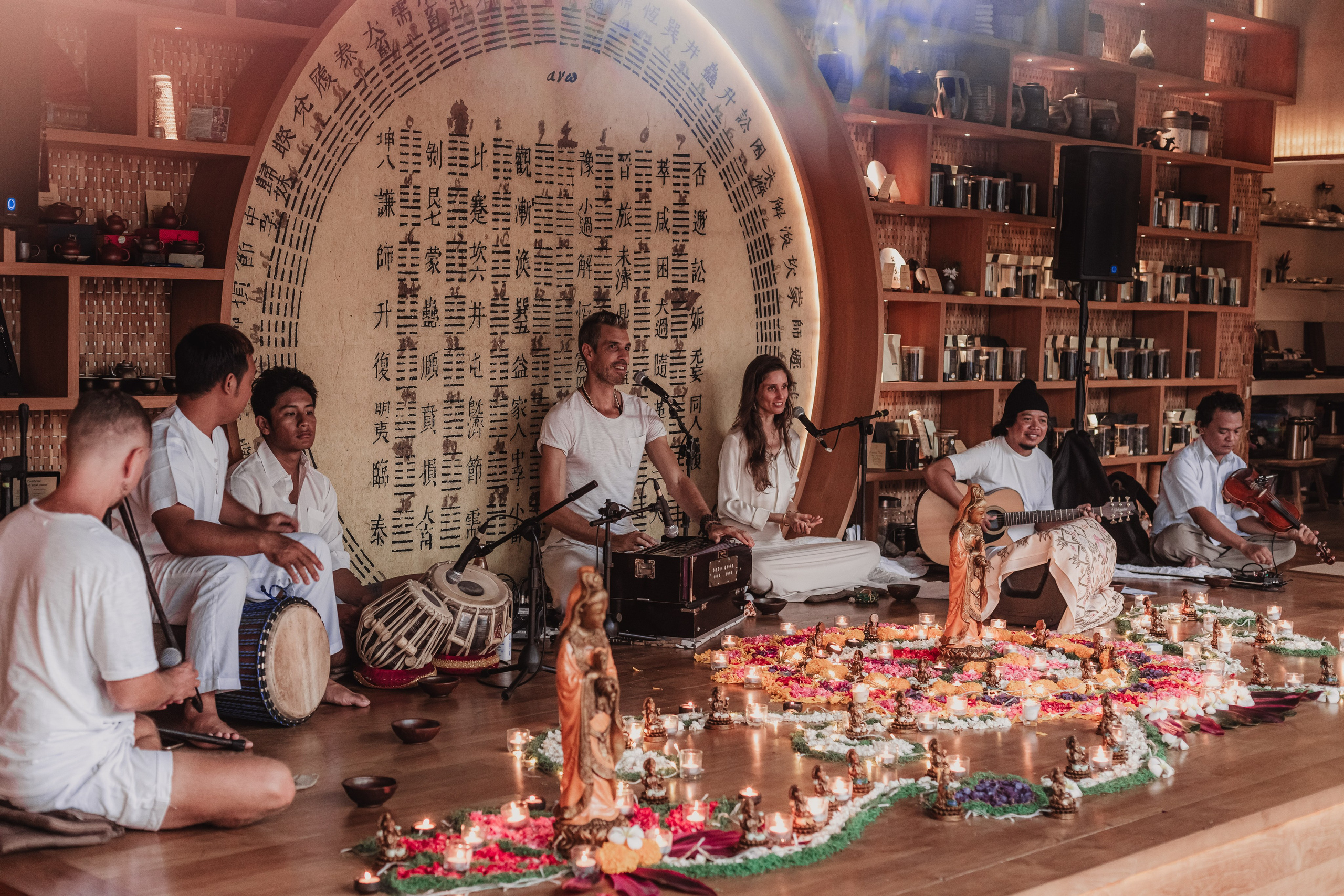 Navaratri w Bhakti Bliss at Dragon tea temple. Мариам Багдасарян