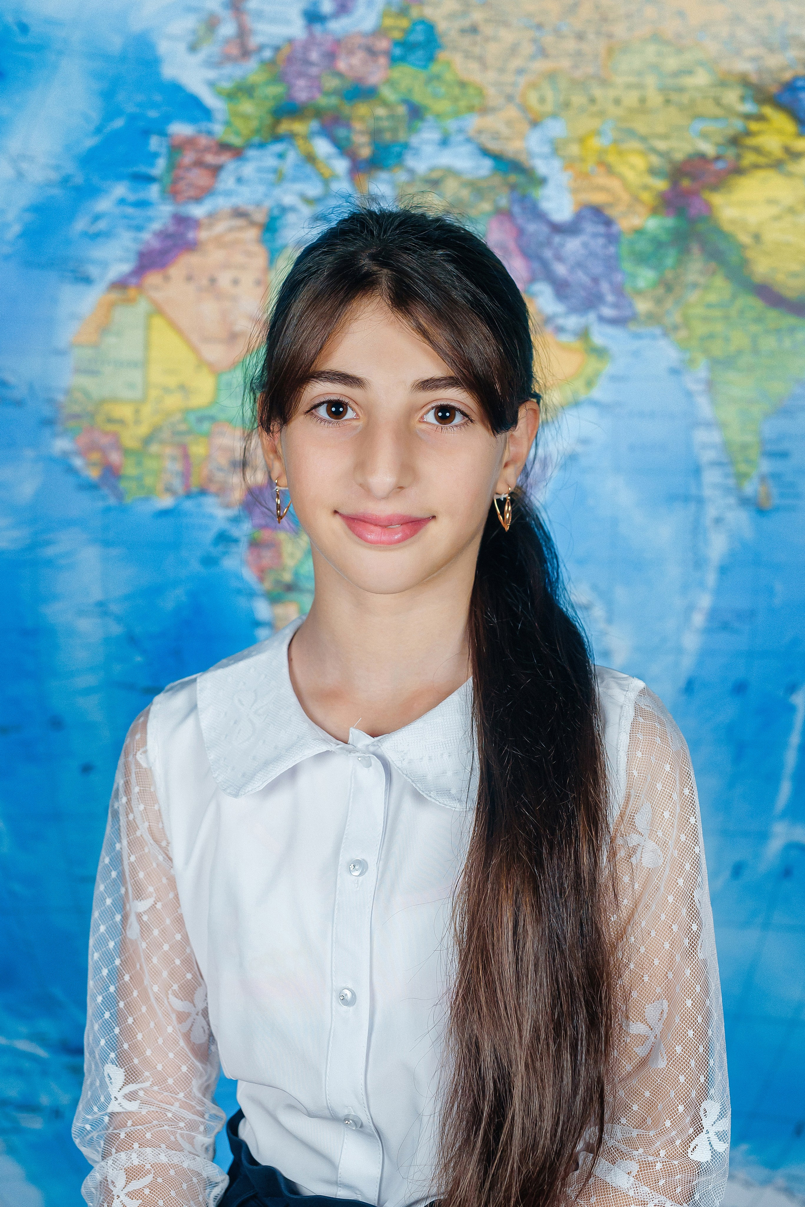 На фоне карты. Семейный фотограф в Барнауле