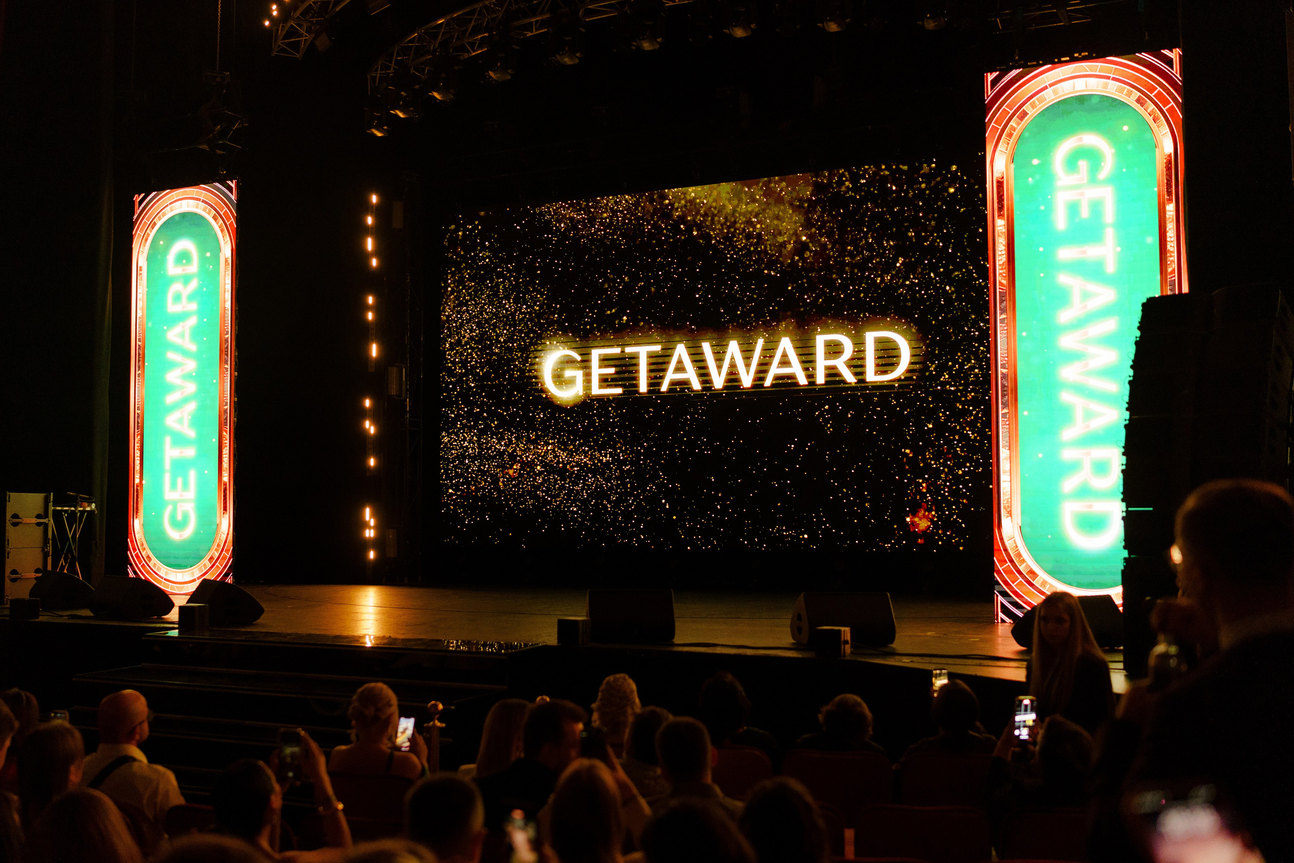 Фотограф репортажный на премию. Репортажный фотограф в Москве Саша Дружинина