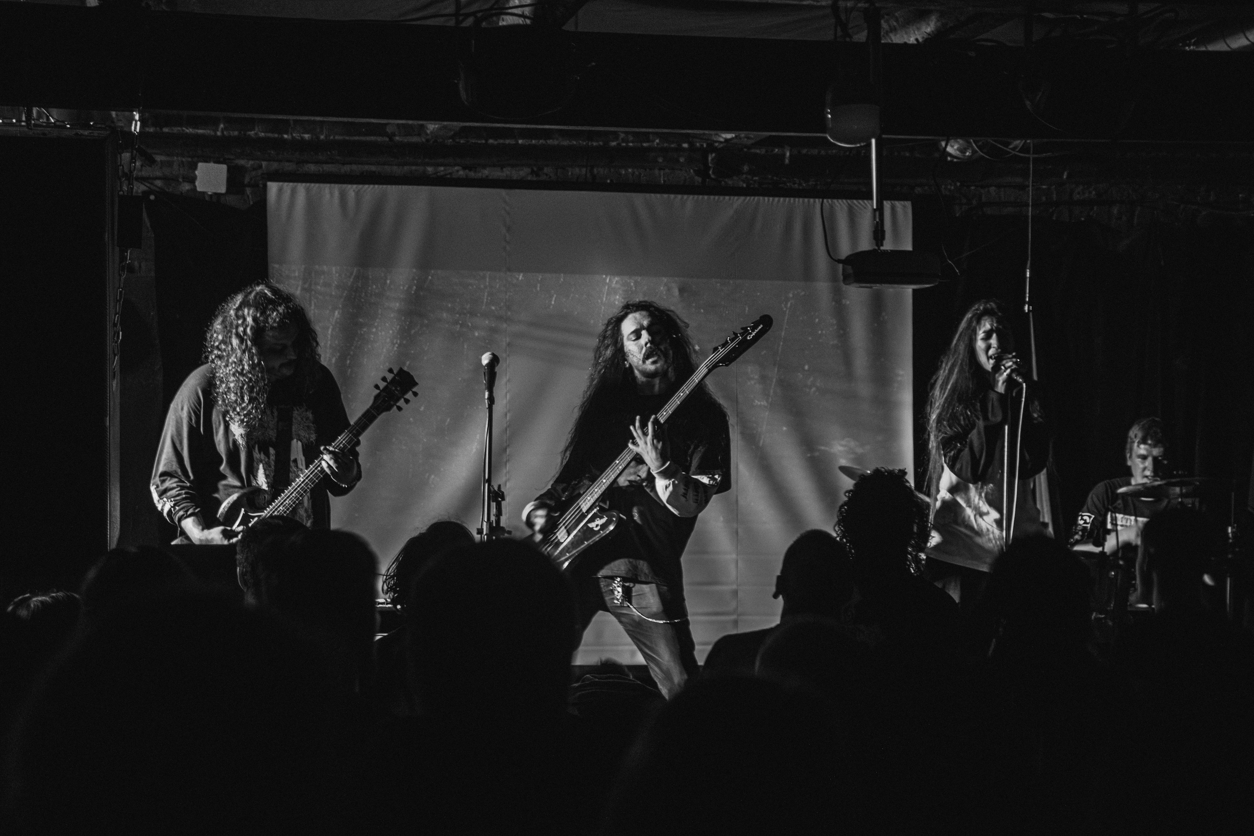 Lowfloor & Smyčka & Supruga 30.10.2025. Репортажный фотограф в Москве Legiodot