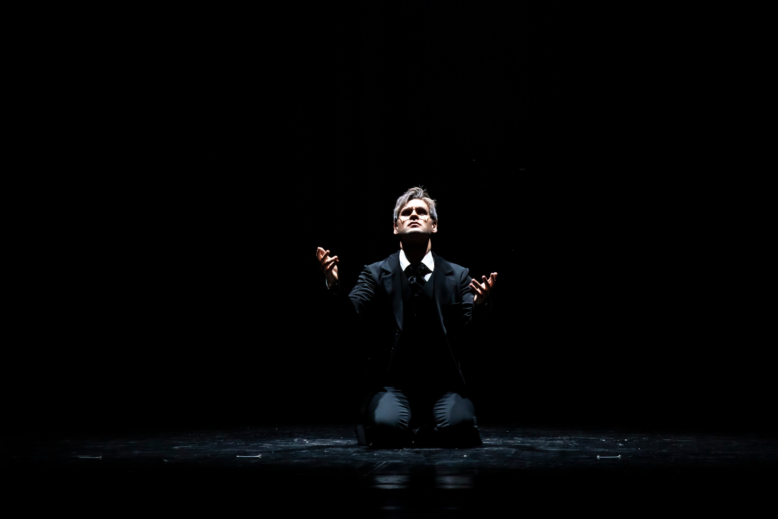 Анюта — спектакль — премьера на сцене Зимнего театра Марийского театра оперы и балета. Фотограф в Сочи Юрий Шептаев