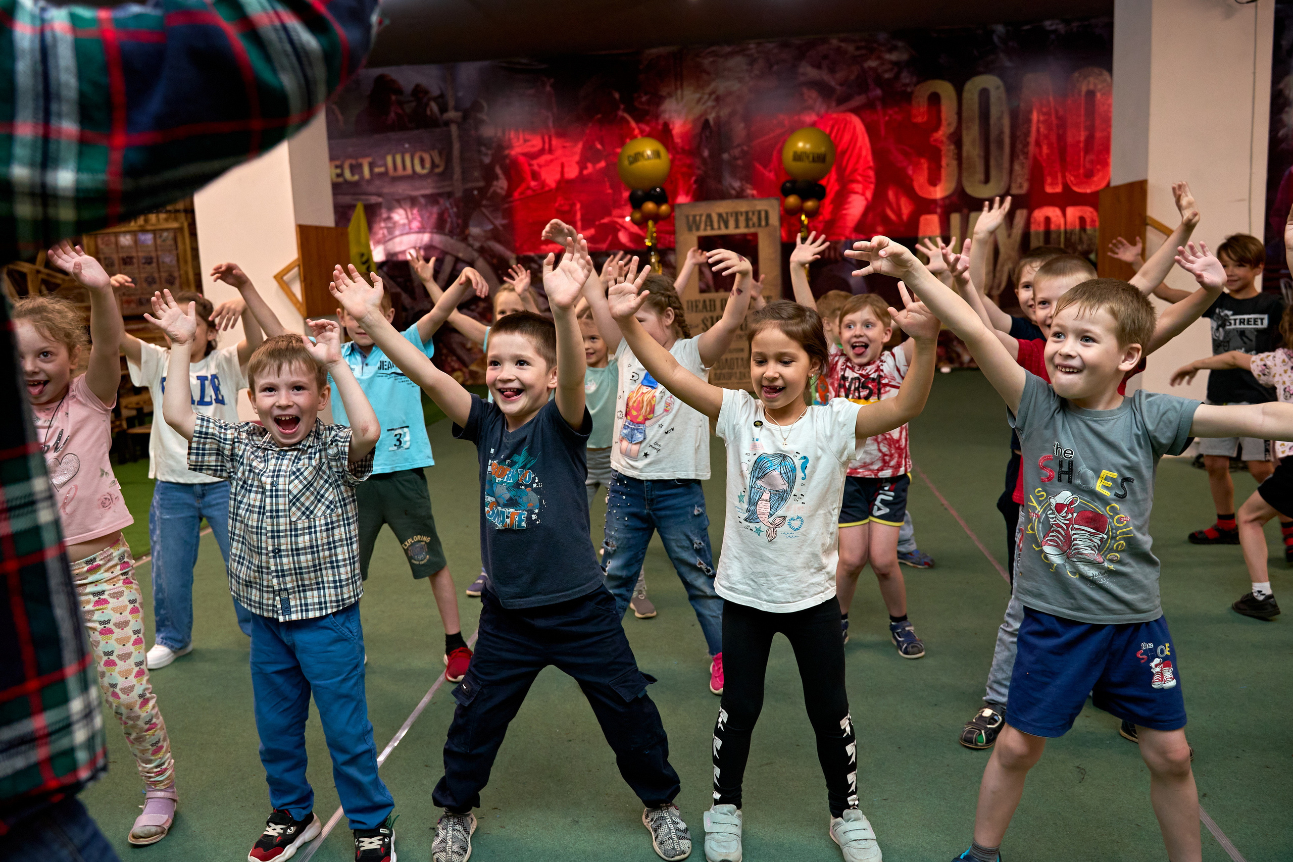Фотограф на выпускной в Перми. Праздничный фотограф Дмитрий Трифонов