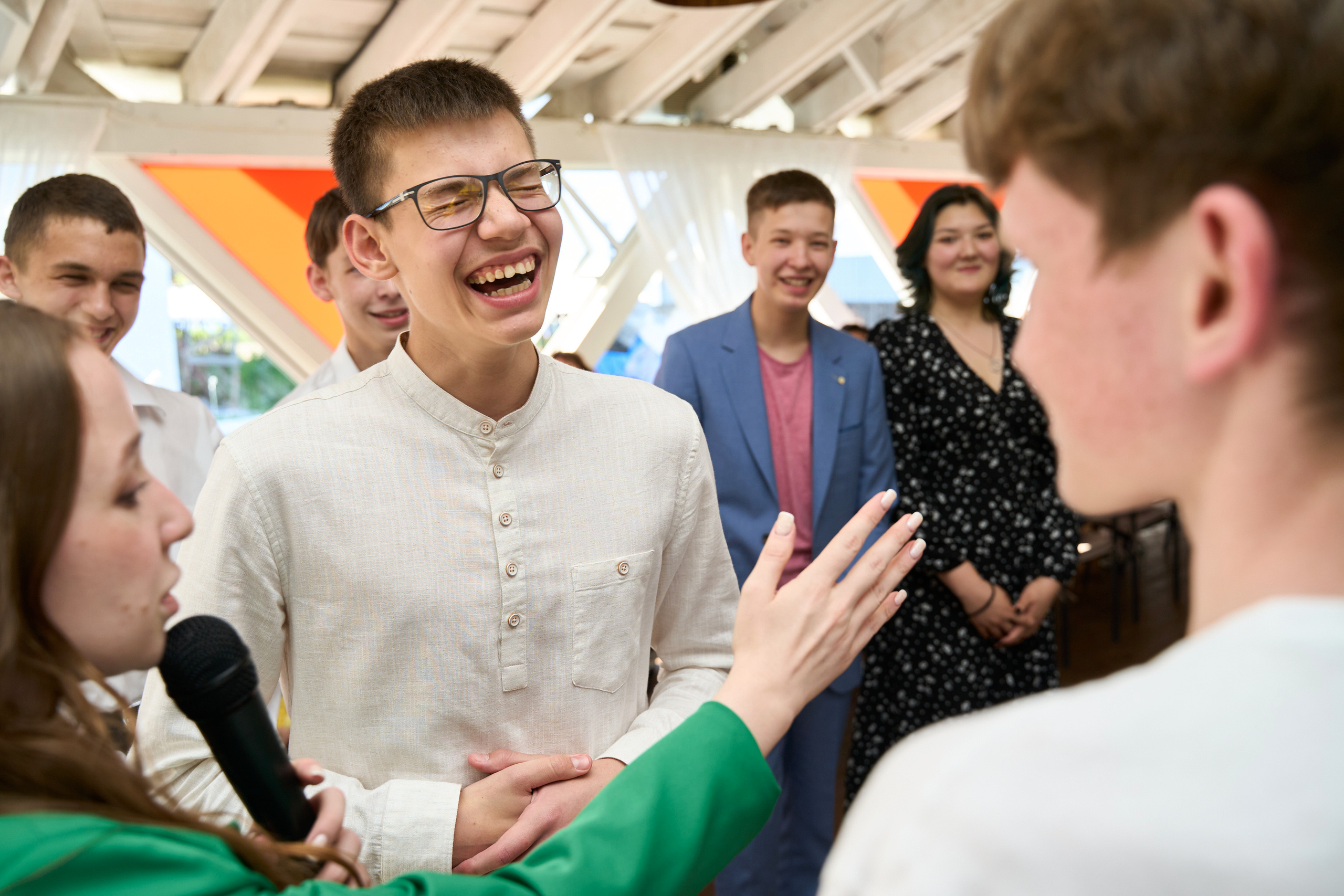 Фотограф на выпускной в Перми. Праздничный фотограф Дмитрий Трифонов