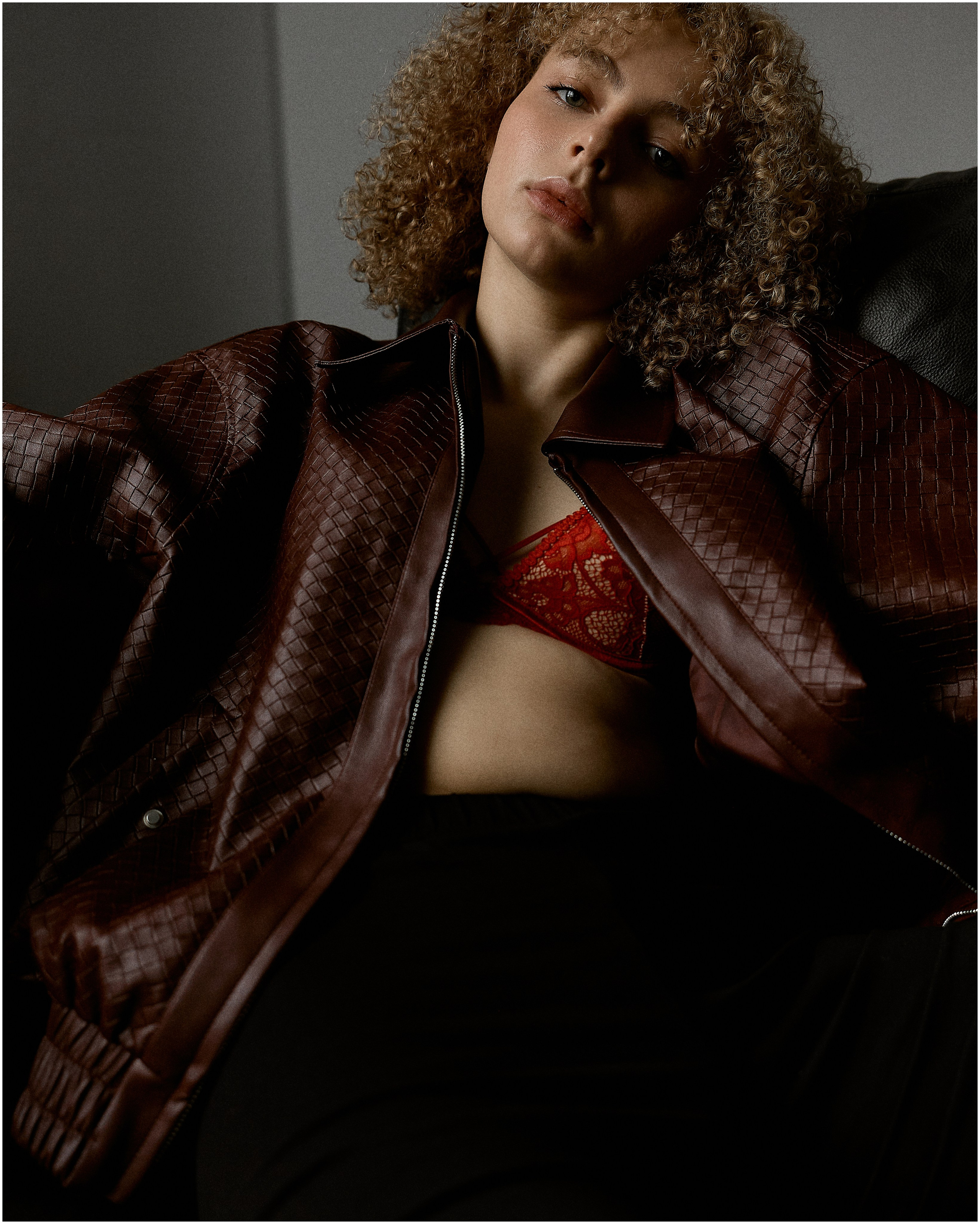 Индивидуальная съемка. Казанский фотограф-минималист Сюмбель