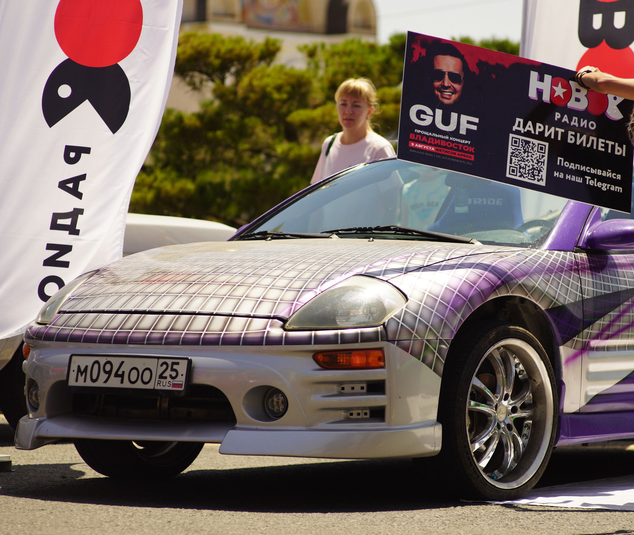 День города тачки и девочки. Фотограф Владивосток (художественный портрет, празднование, торжество, мероприятие, фотопрогулка)