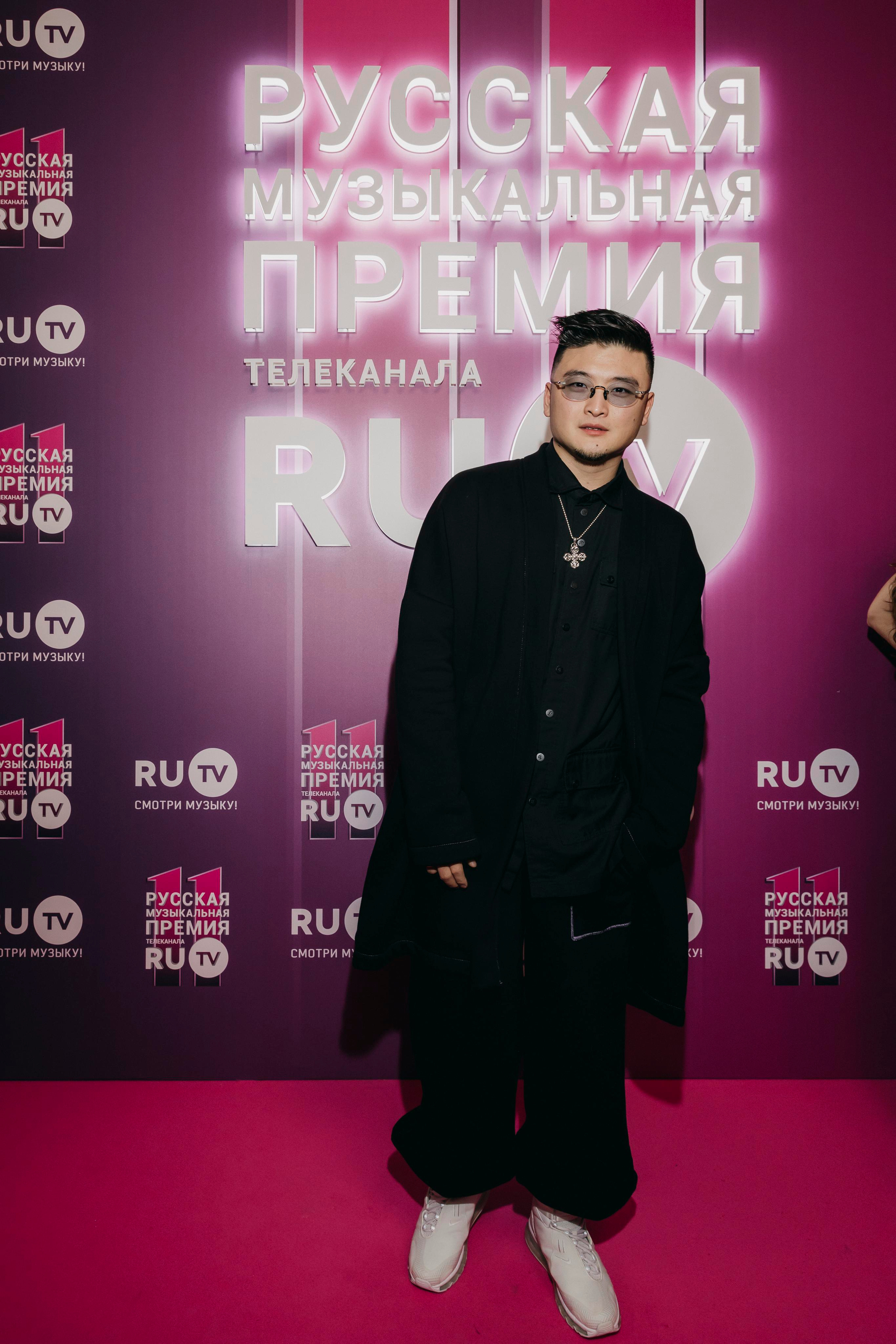 Анатолий Цой на Русской Музыкальной Премии телеканала RU.TV