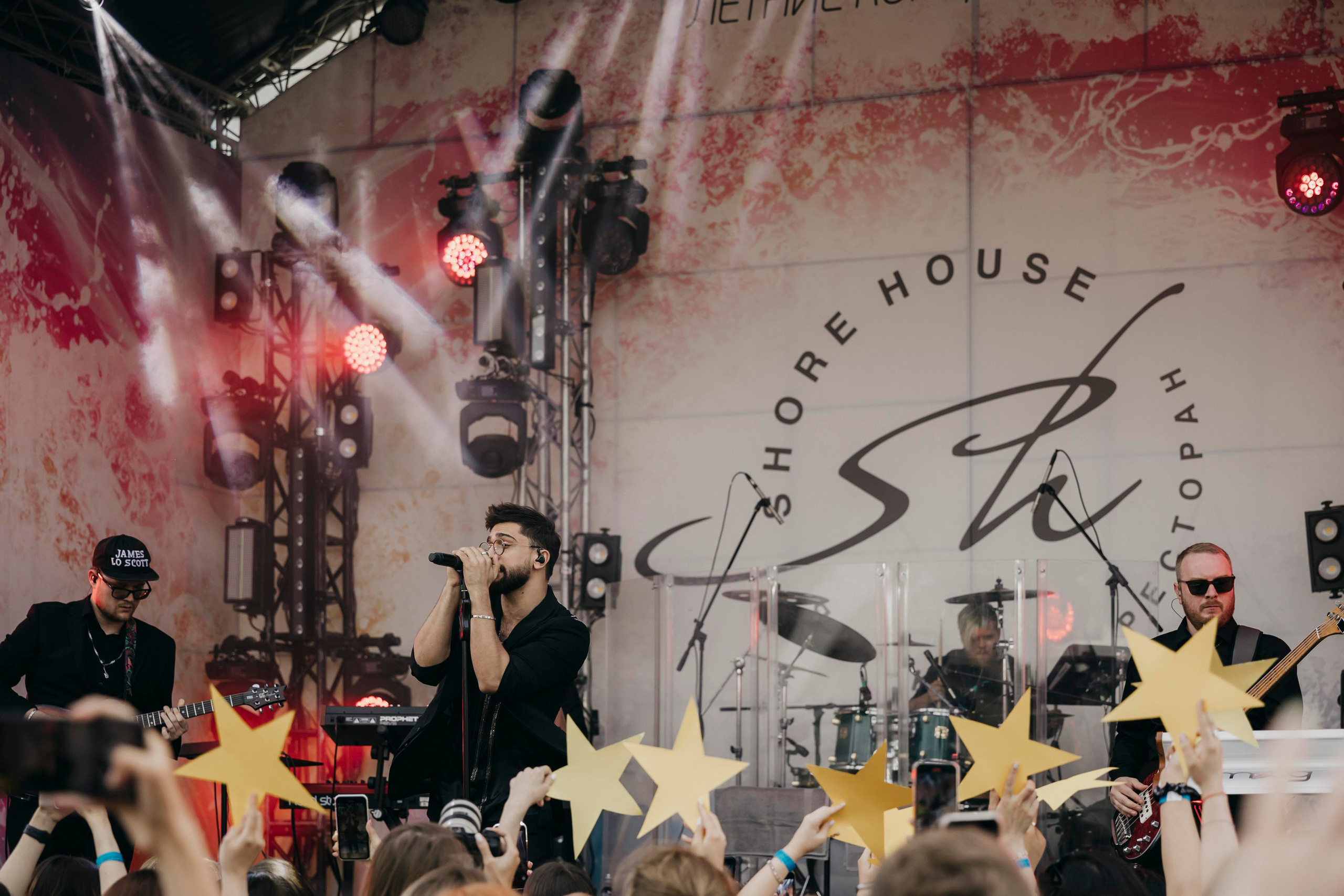 JONY #ЛЕТОLIFE В SHORE HOUSE: СЕЗОН 2022. «Птичка на проводе»: информационный портал в Москве