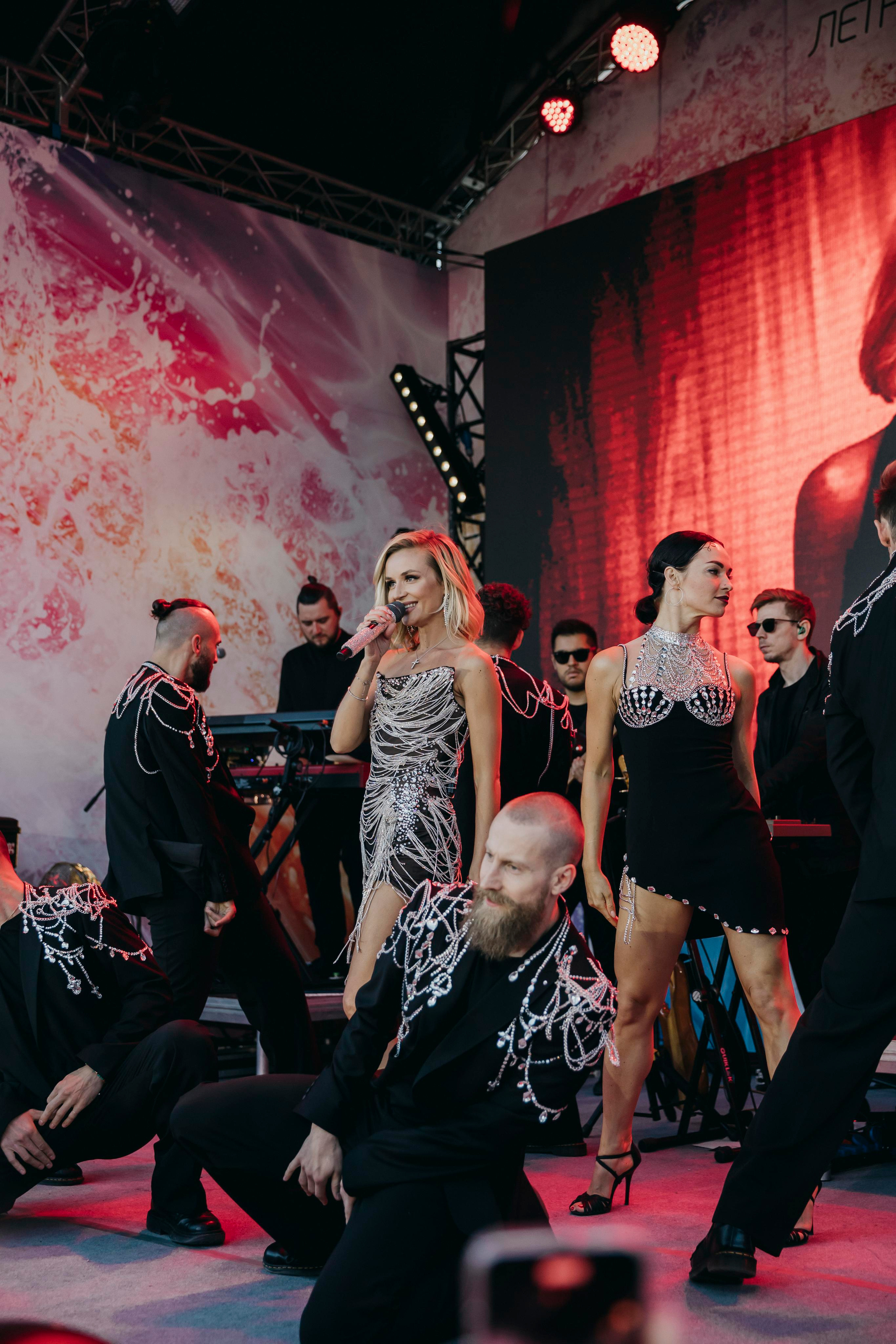 Полина Гагарина в SHORE HOUS в Москве 