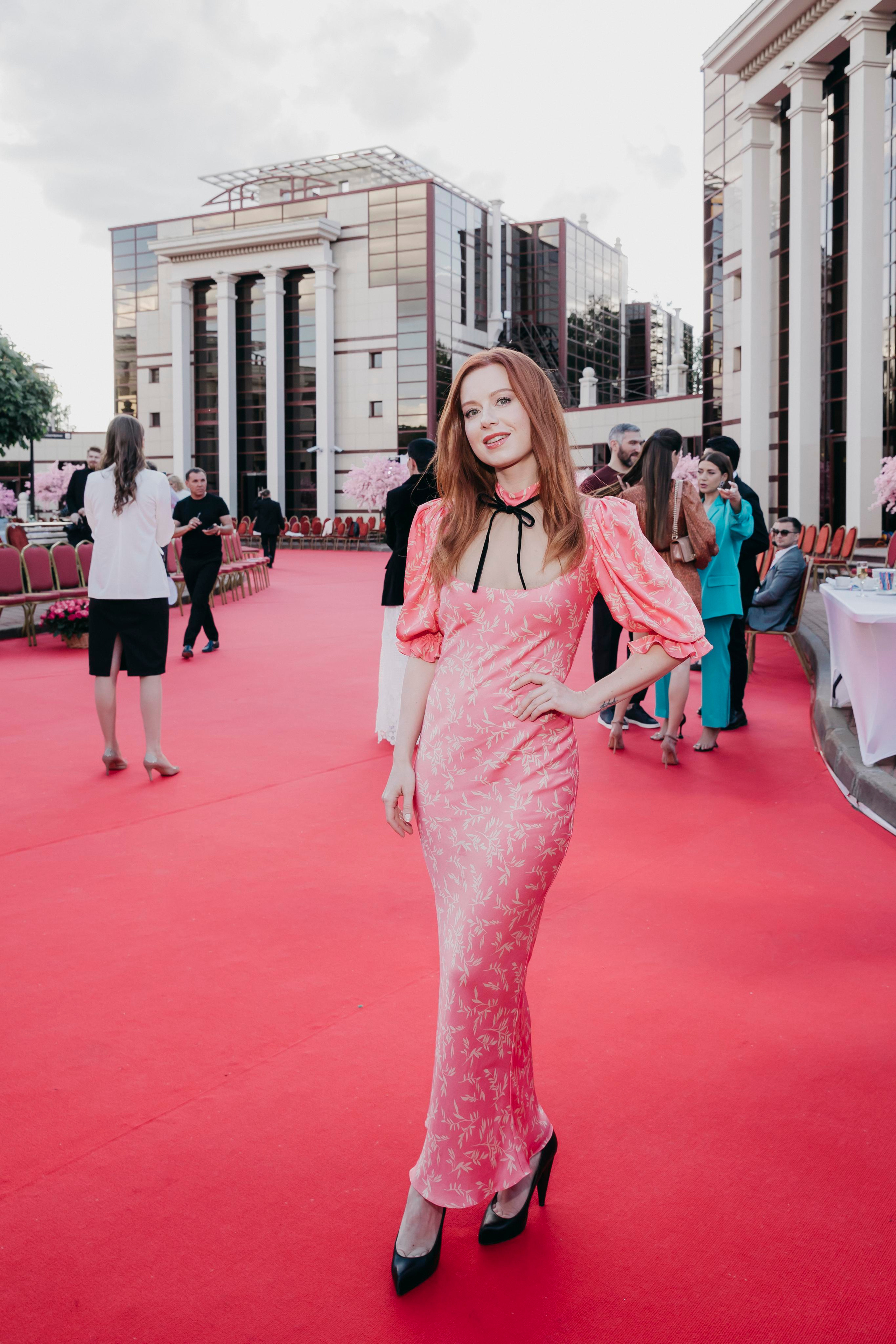 Юлия Савичева на модном показе в Барвихе