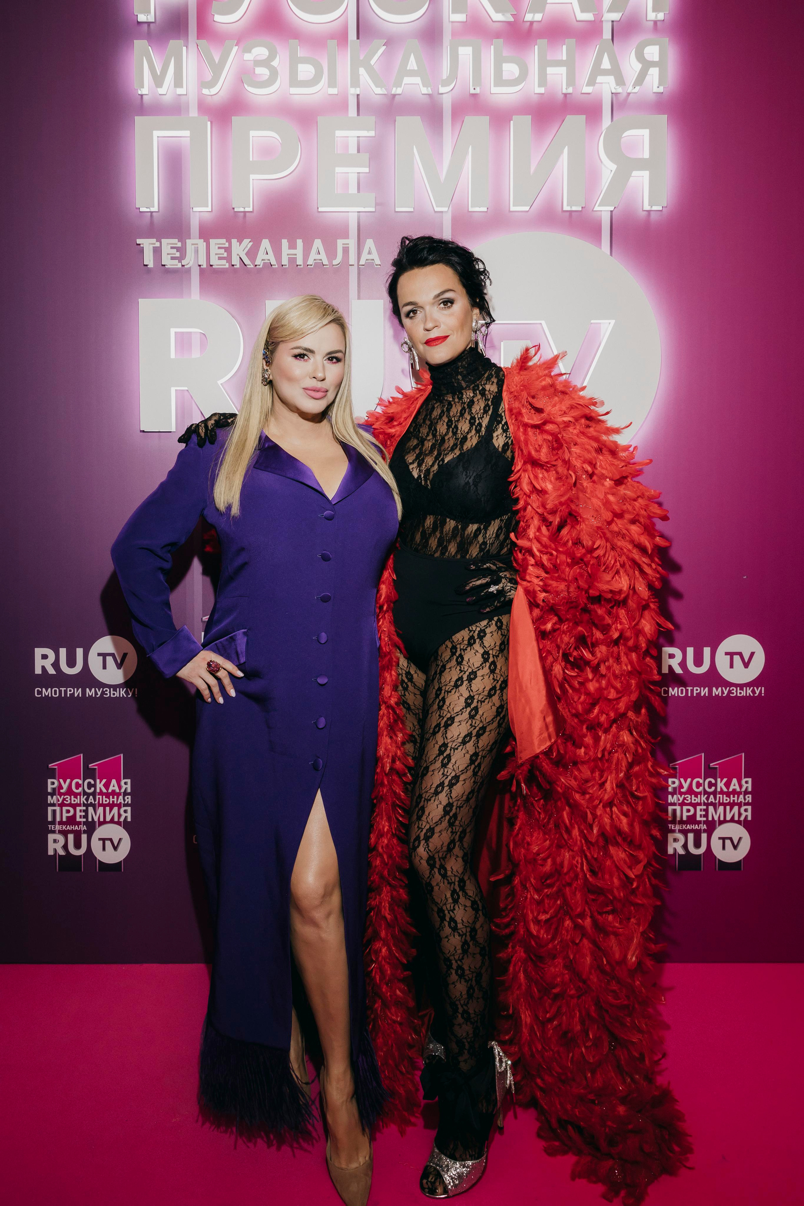 Анна Семенович и СЛАВА на Русской Музыкальной Премии телеканала RU.TV