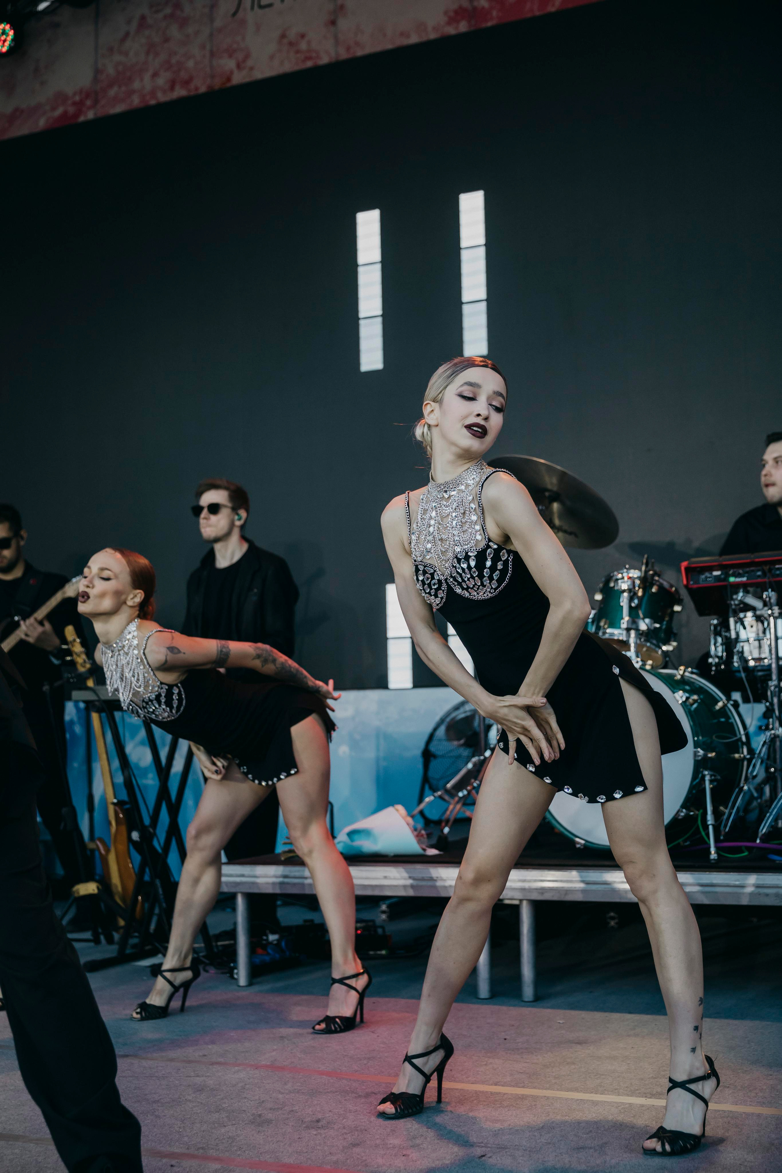 Полина Гагарина #ЛЕТОLIFE В SHORE HOUSE: СЕЗОН 2022. «Птичка на проводе»: информационный портал в Москве