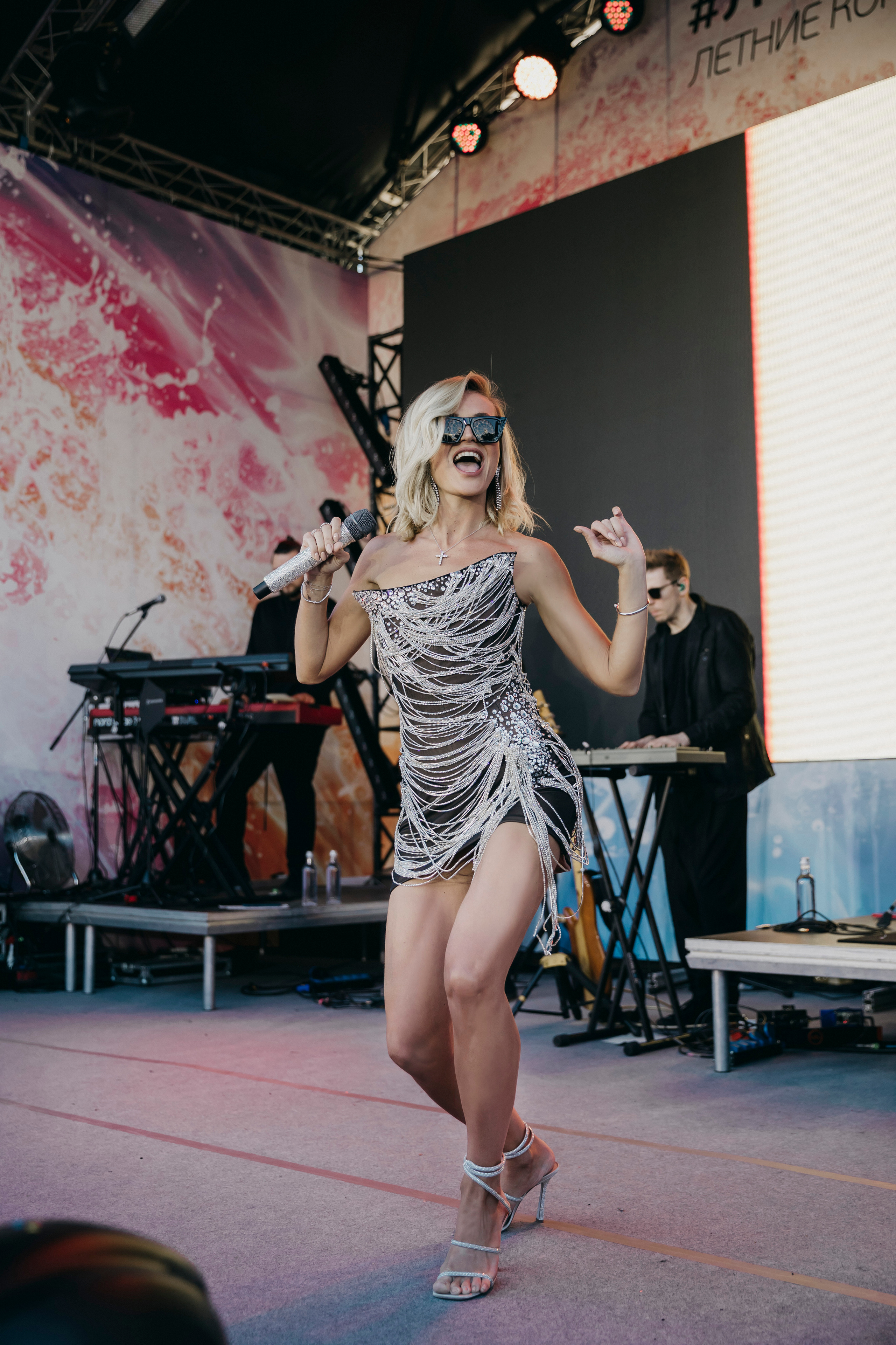 Полина Гагарина #ЛЕТОLIFE В SHORE HOUSE: СЕЗОН 2022. «Птичка на проводе»: информационный портал в Москве