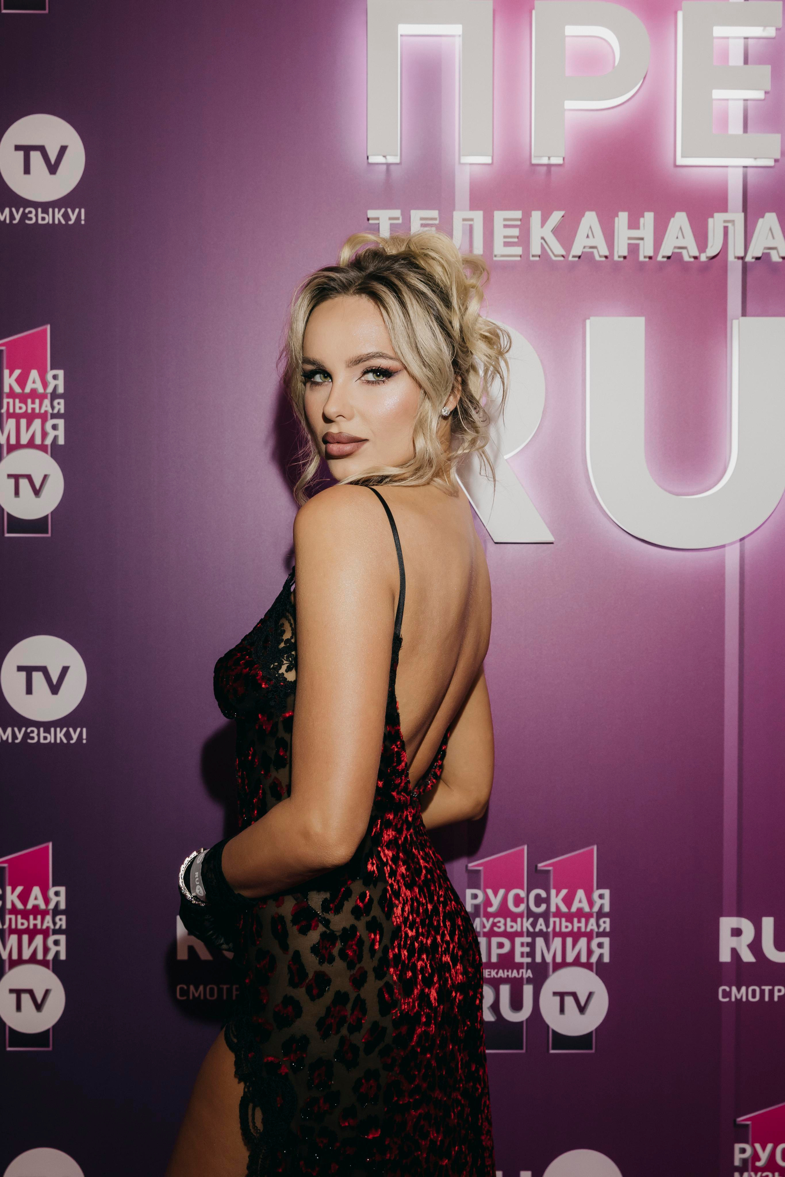 Ханна на Русской Музыкальной Премии телеканала RU.TV