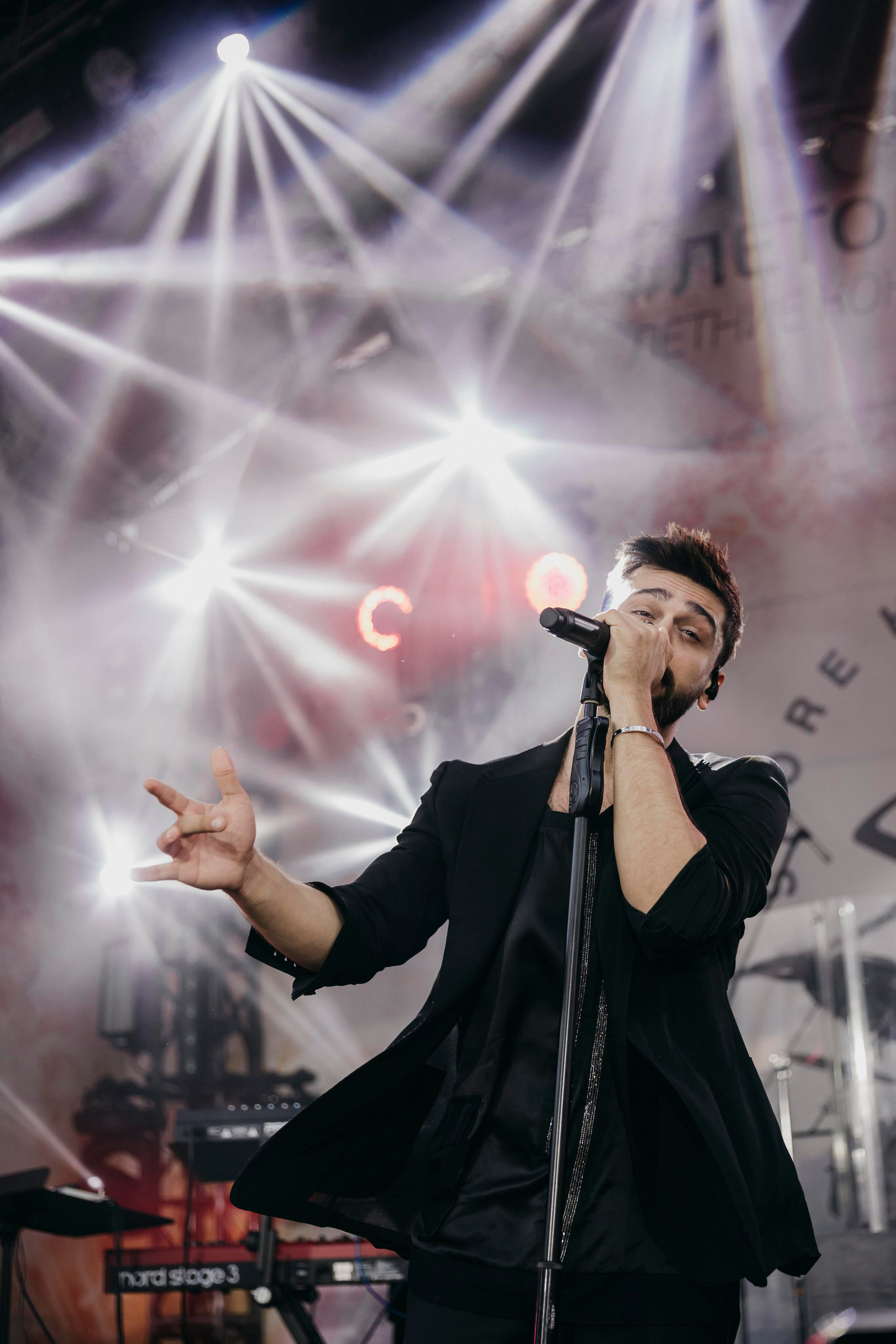 JONY #ЛЕТОLIFE В SHORE HOUSE: СЕЗОН 2022. «Птичка на проводе»: информационный портал в Москве