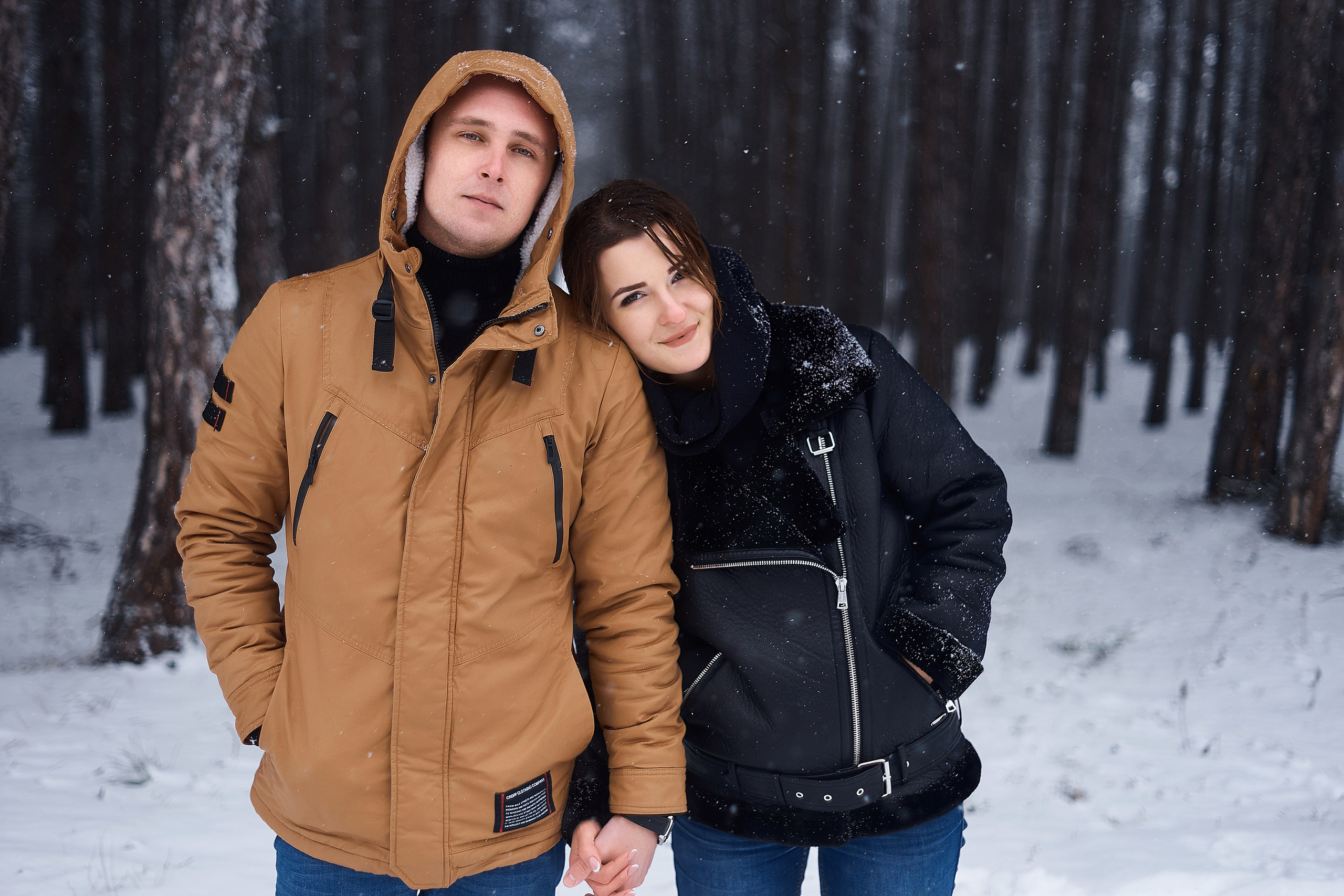 Поцелуй под сосной. Фотограф Александр Кудинов, Крым: Легкие съемки, живые эмоции