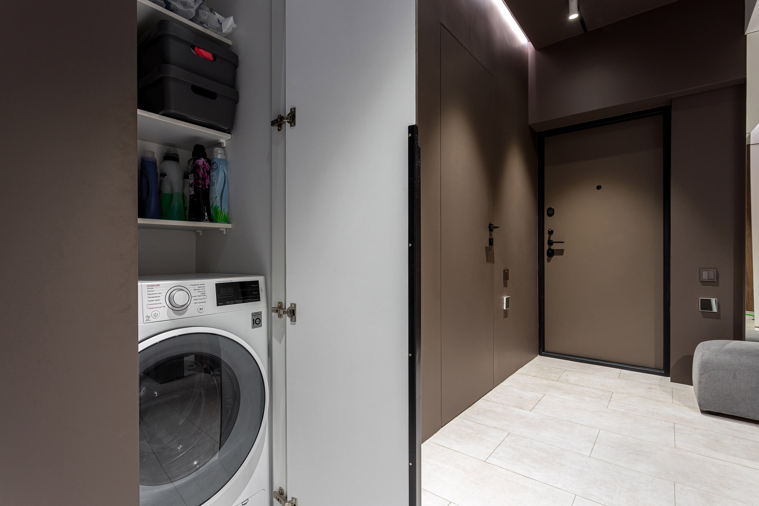 Photography with designers. Interior photographer Vitalii in Portland and Vancouver