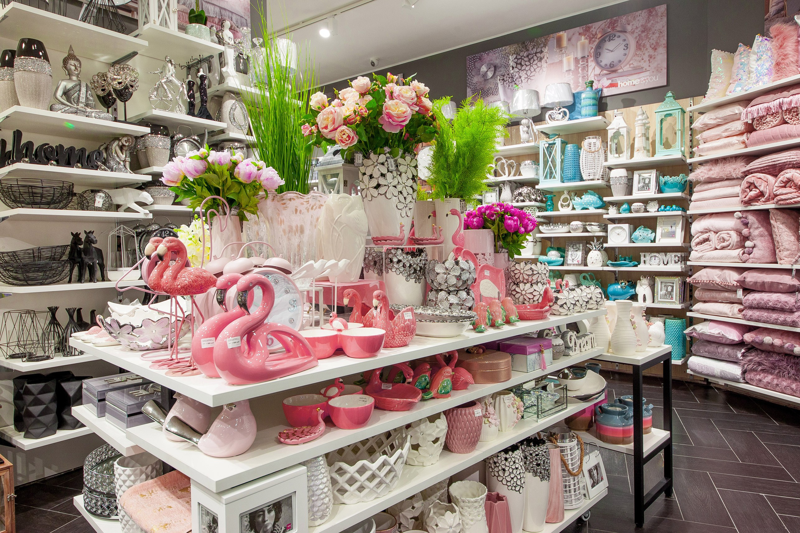 Shops. Interior photographer Vitalii in Portland and Vancouver