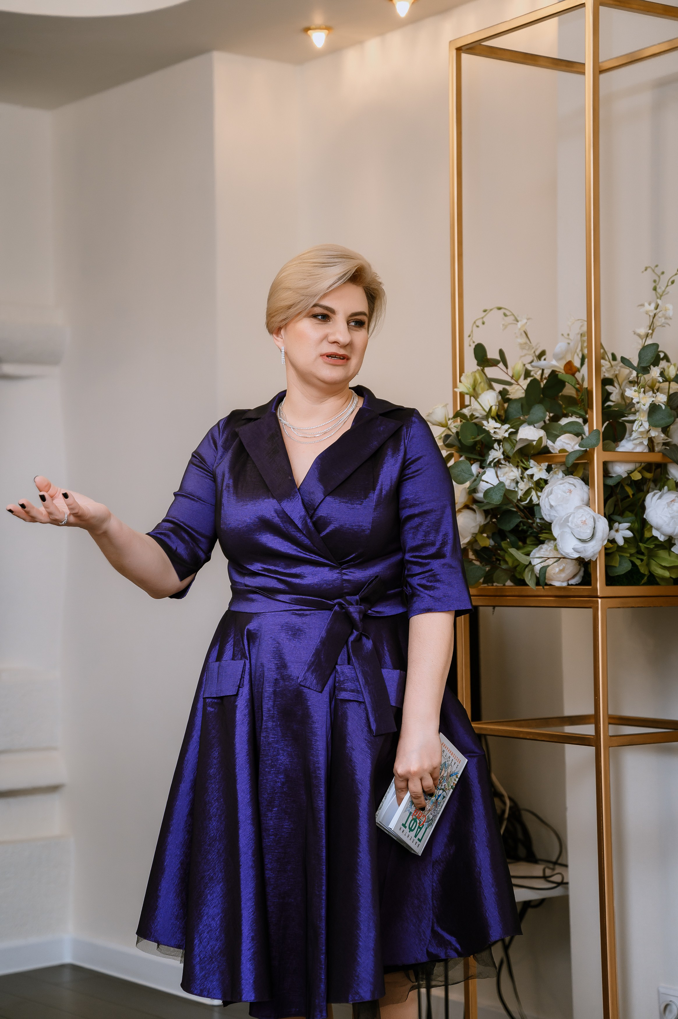 Поэтический вечер Ольги Любимовой. Свадебный и просто хороший фотограф в Челябинске