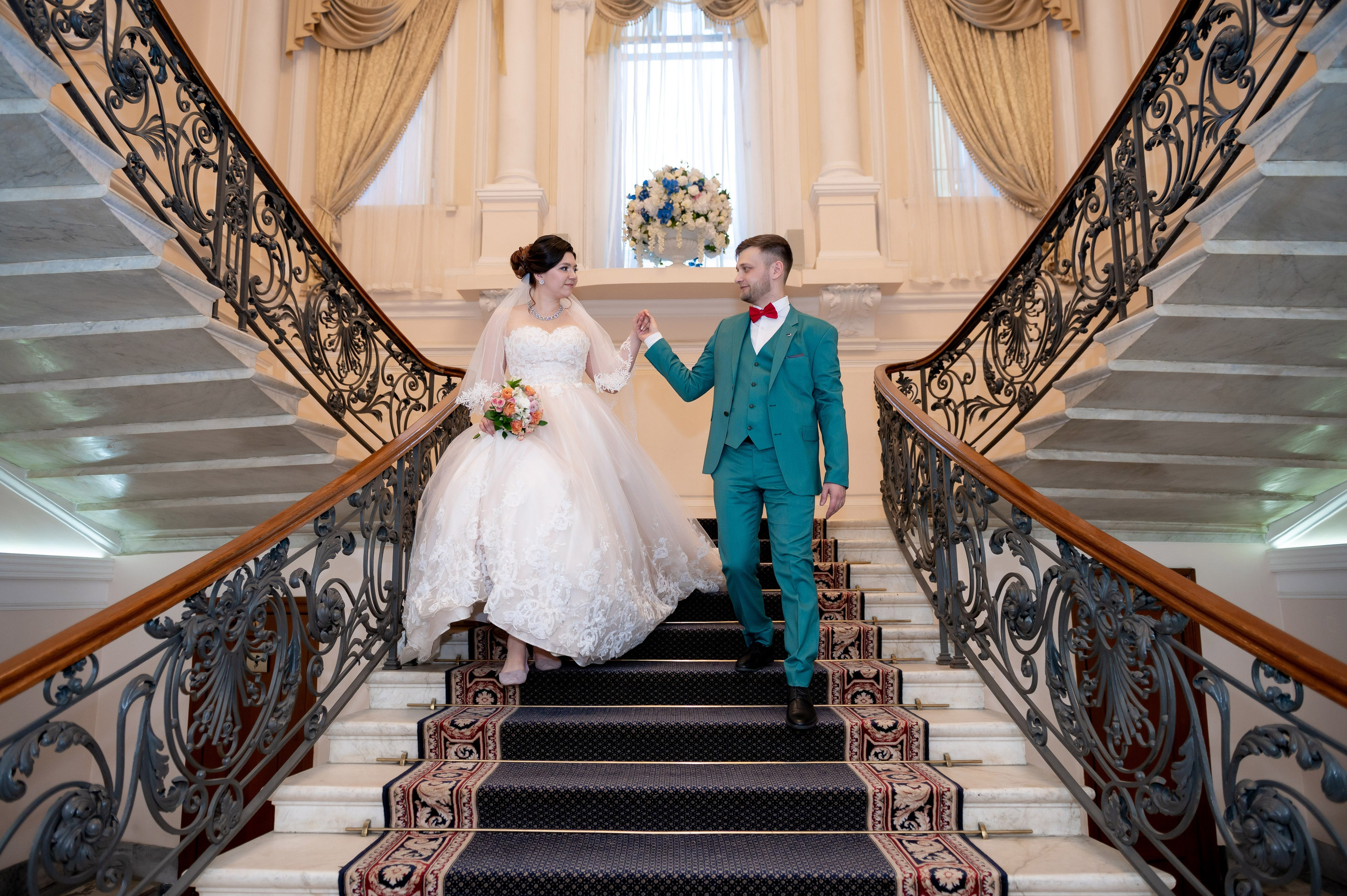 Самая красивая свадебная фотосессия в Эрмитаже. Лучшие свадебные фотографии в Эрмитажа. Портретный, семейный и свадебный фотограф в Санкт-Петербурге и в Пушкине Ширяев Денис